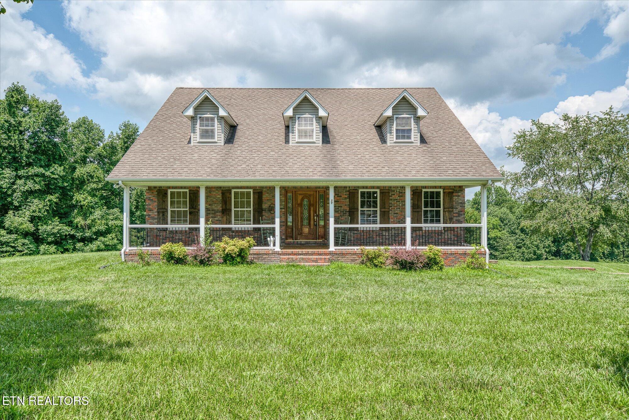 615 Fox Run Lane Property Photo 1