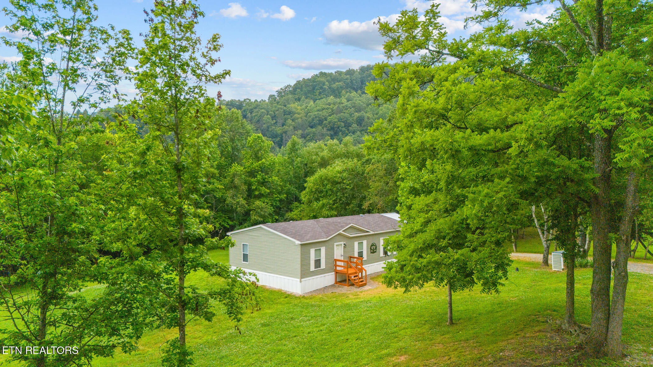 3329 Stinking Creek Rd Property Photo 1