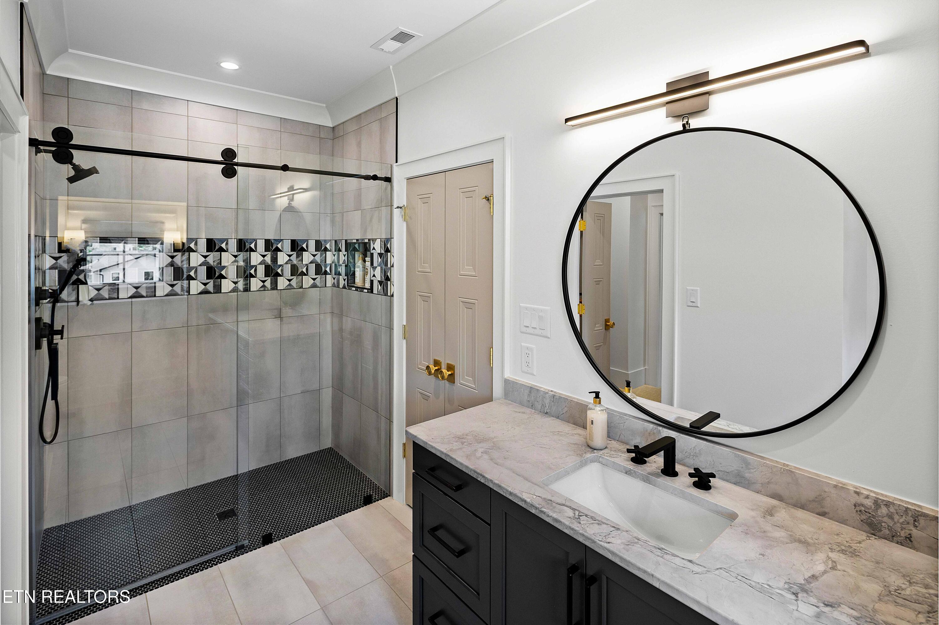 1108 Pineola Lane Property Photo 45