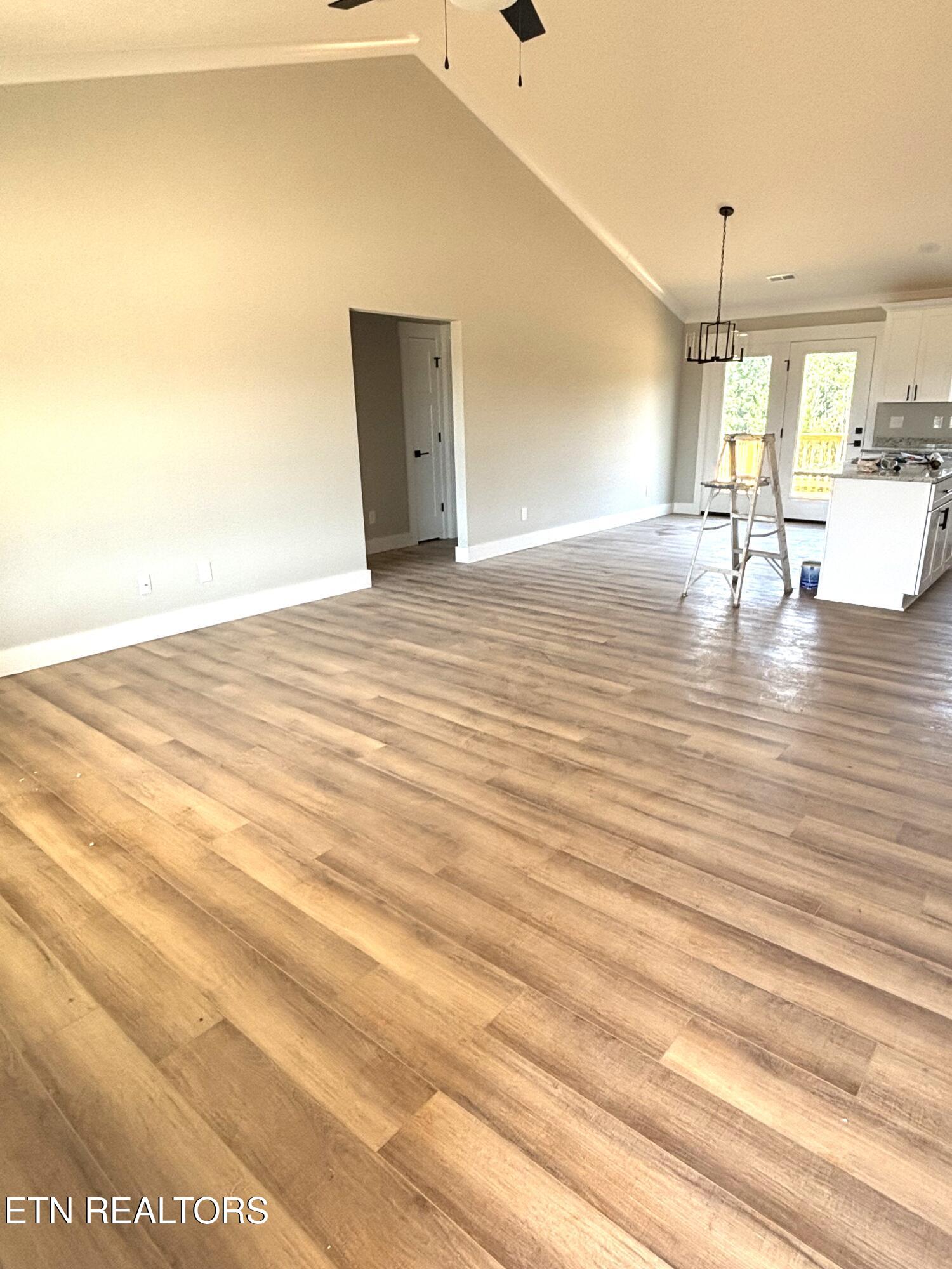 124 Little Donnie Way Property Photo 4