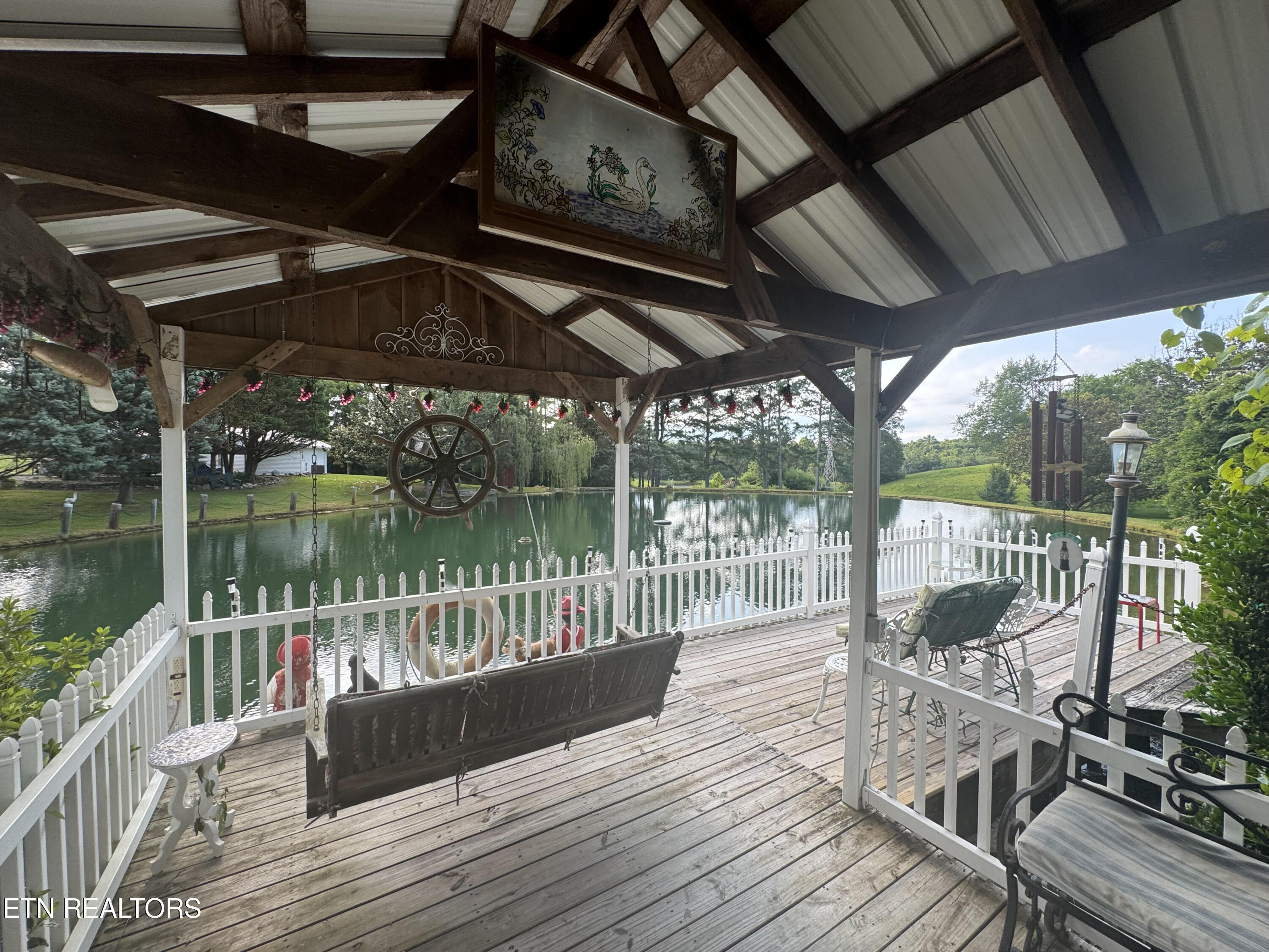 123 Jerry Cardin Lane Property Photo 7