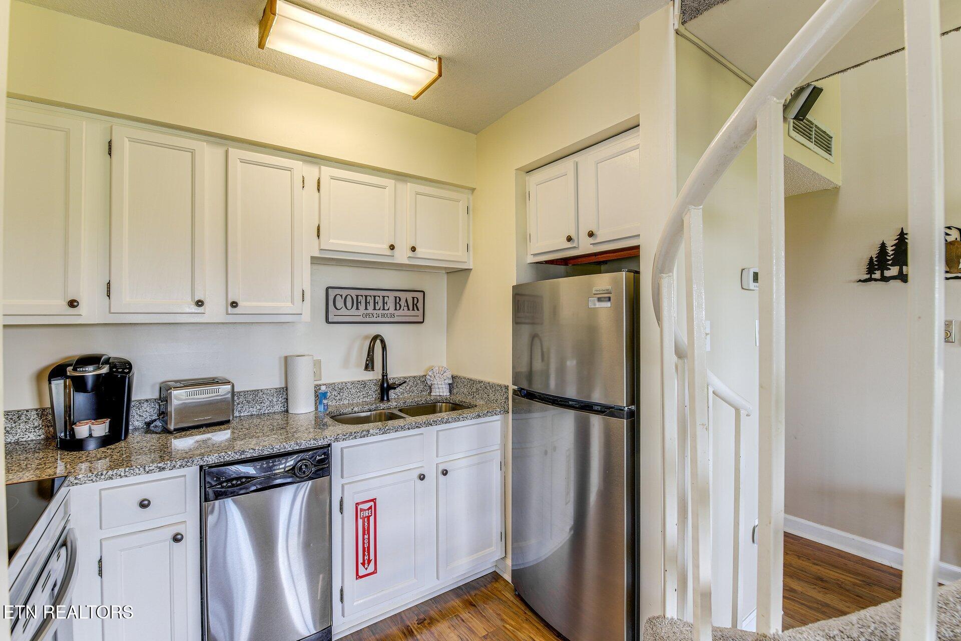 1260 Ski View Drive Property Photo 6