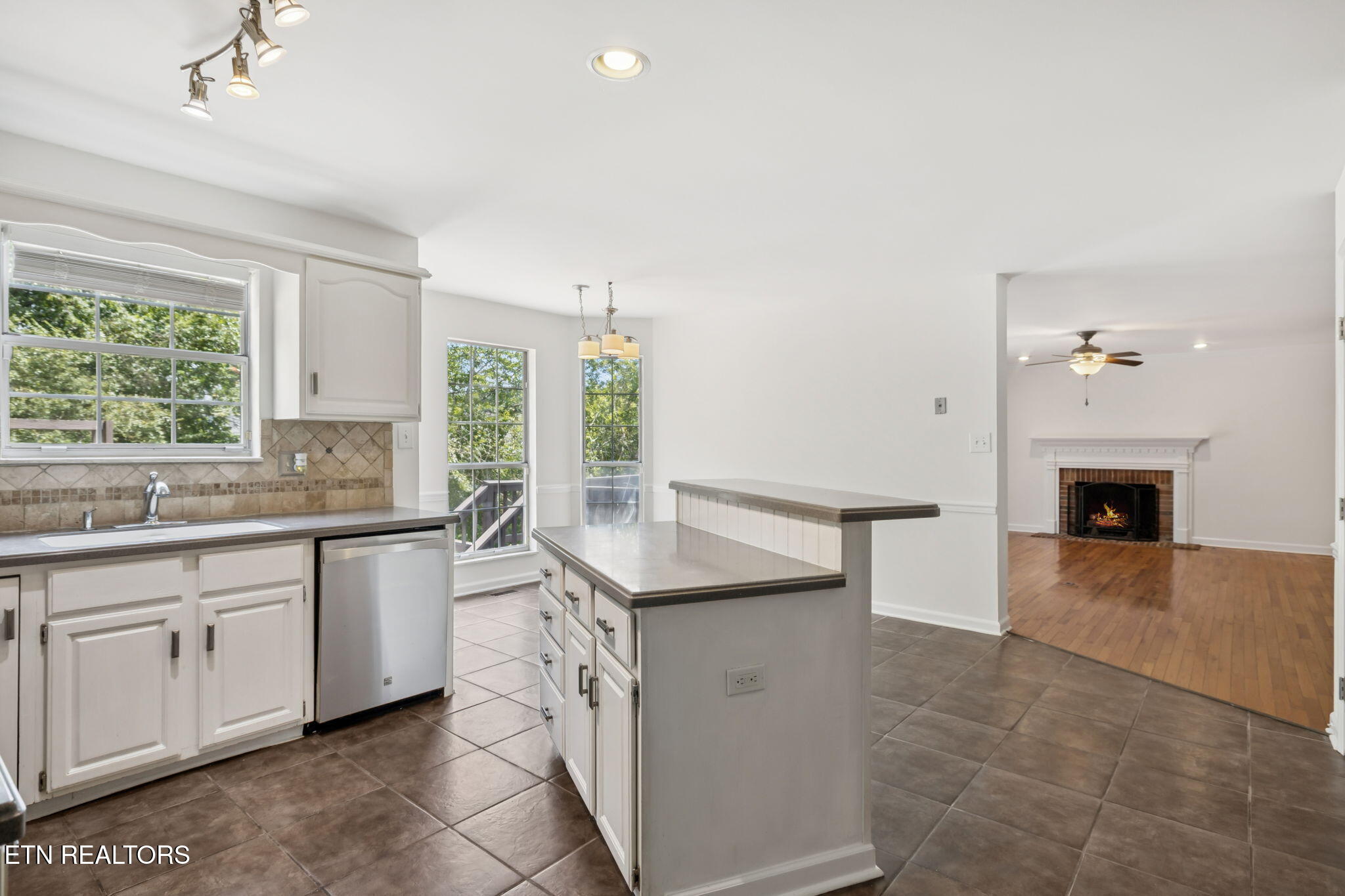 1440 Queensbridge Drive Property Photo 16