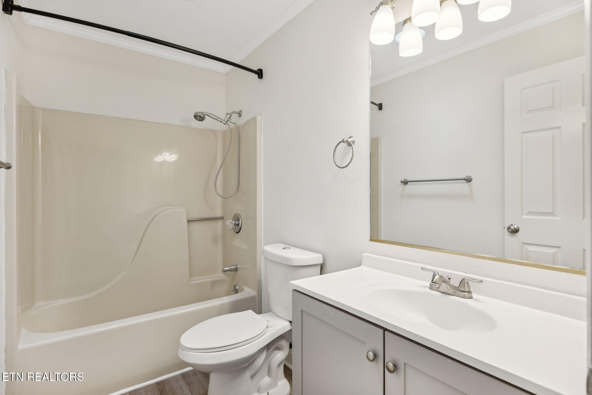 1440 Queensbridge Drive Property Photo 28