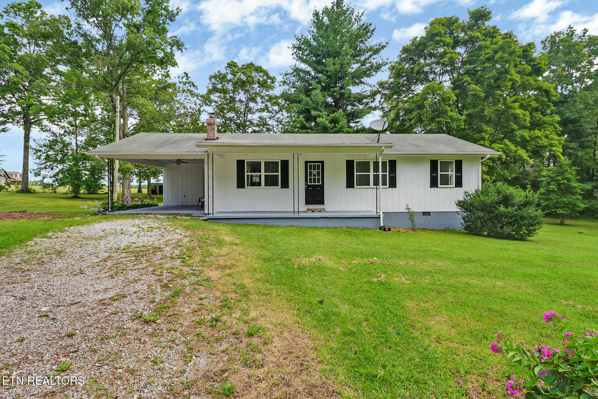 164 George Young Rd Property Photo 1
