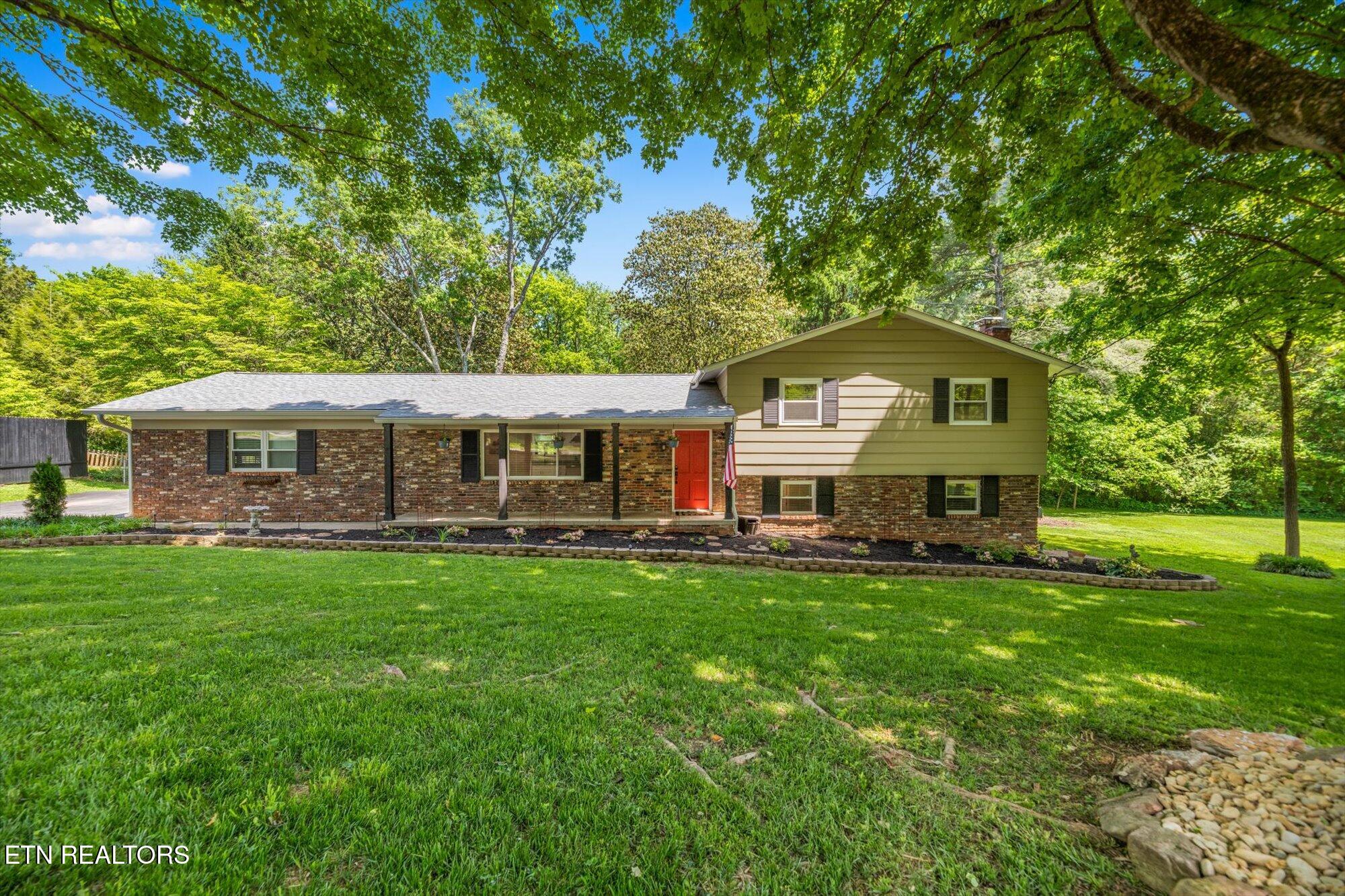 313 Hardwicke Drive Property Photo 1