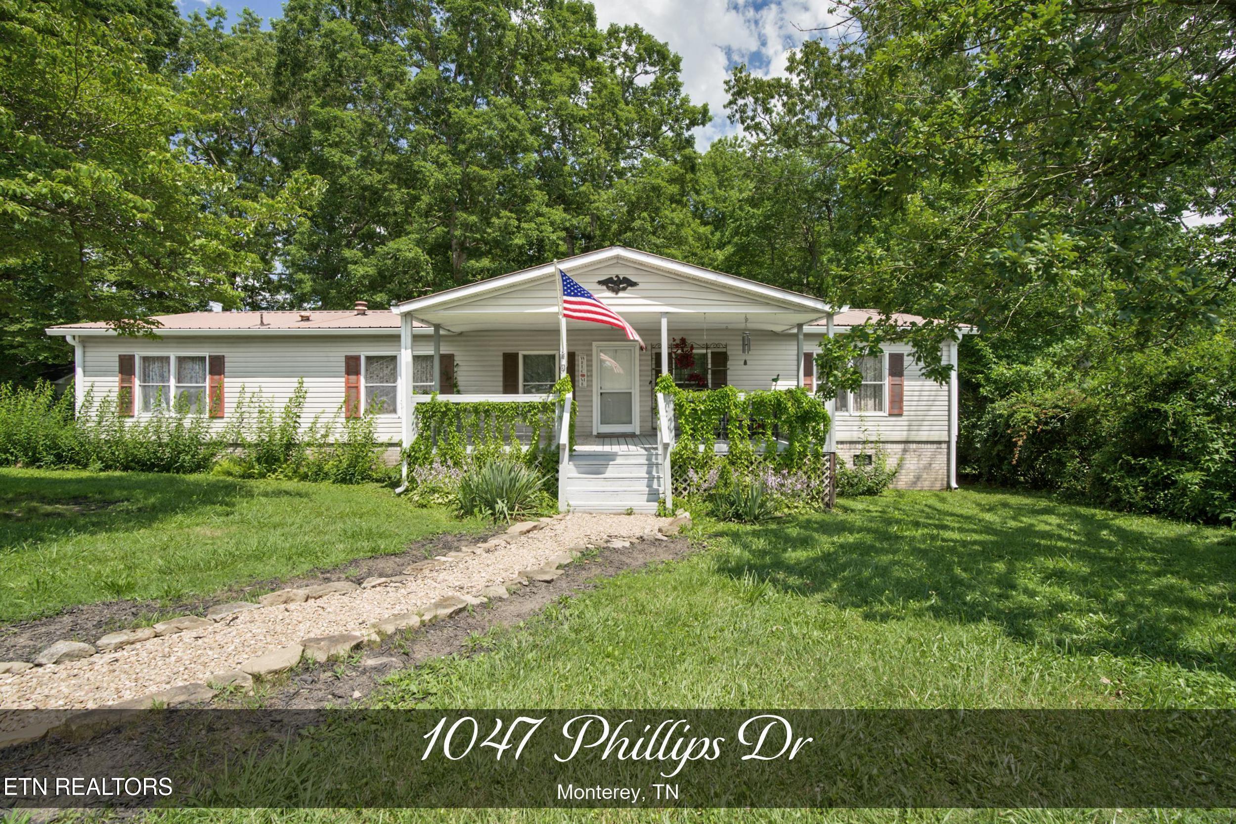 1047 Phillips Drive Property Photo 1