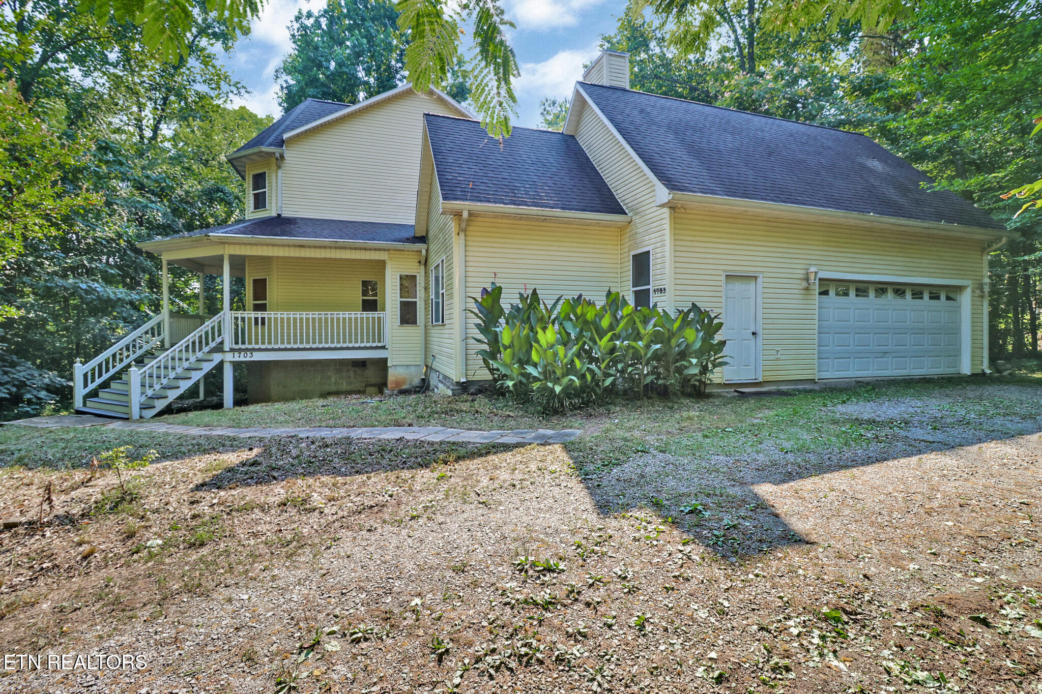 1703 Lively Rd Property Photo 1