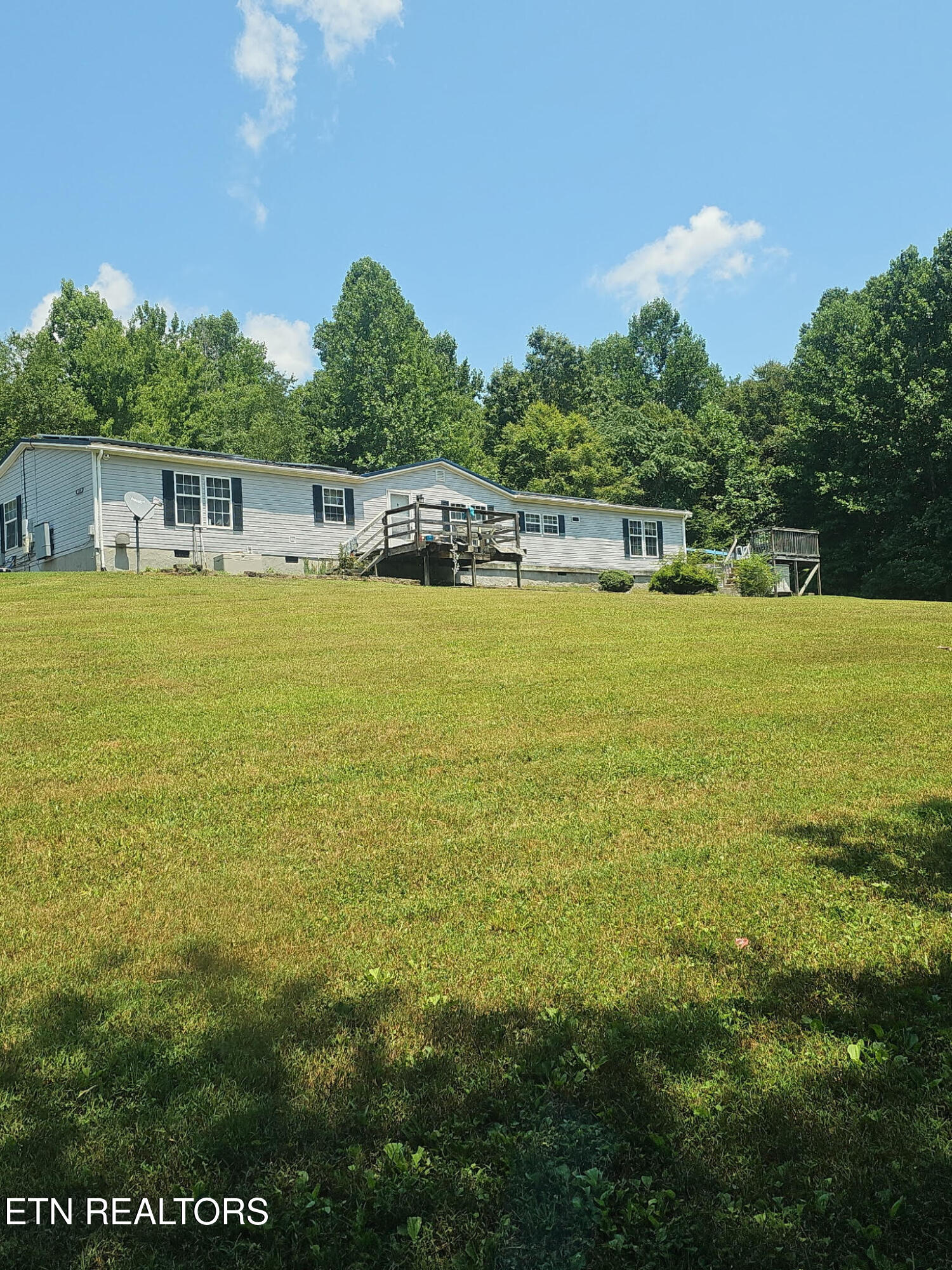 109 County Road 117 Property Photo 1