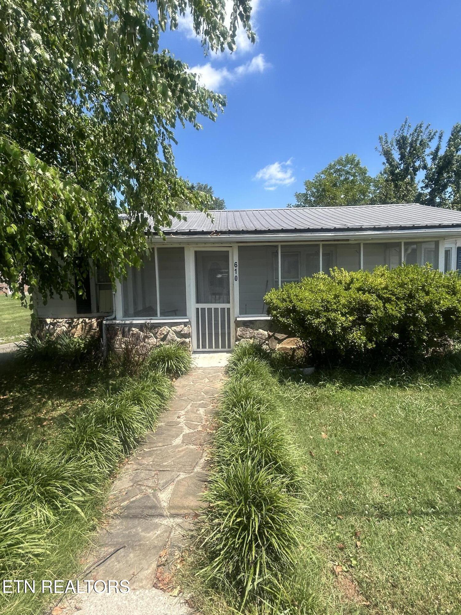 610 Bennett Street St Property Photo 1