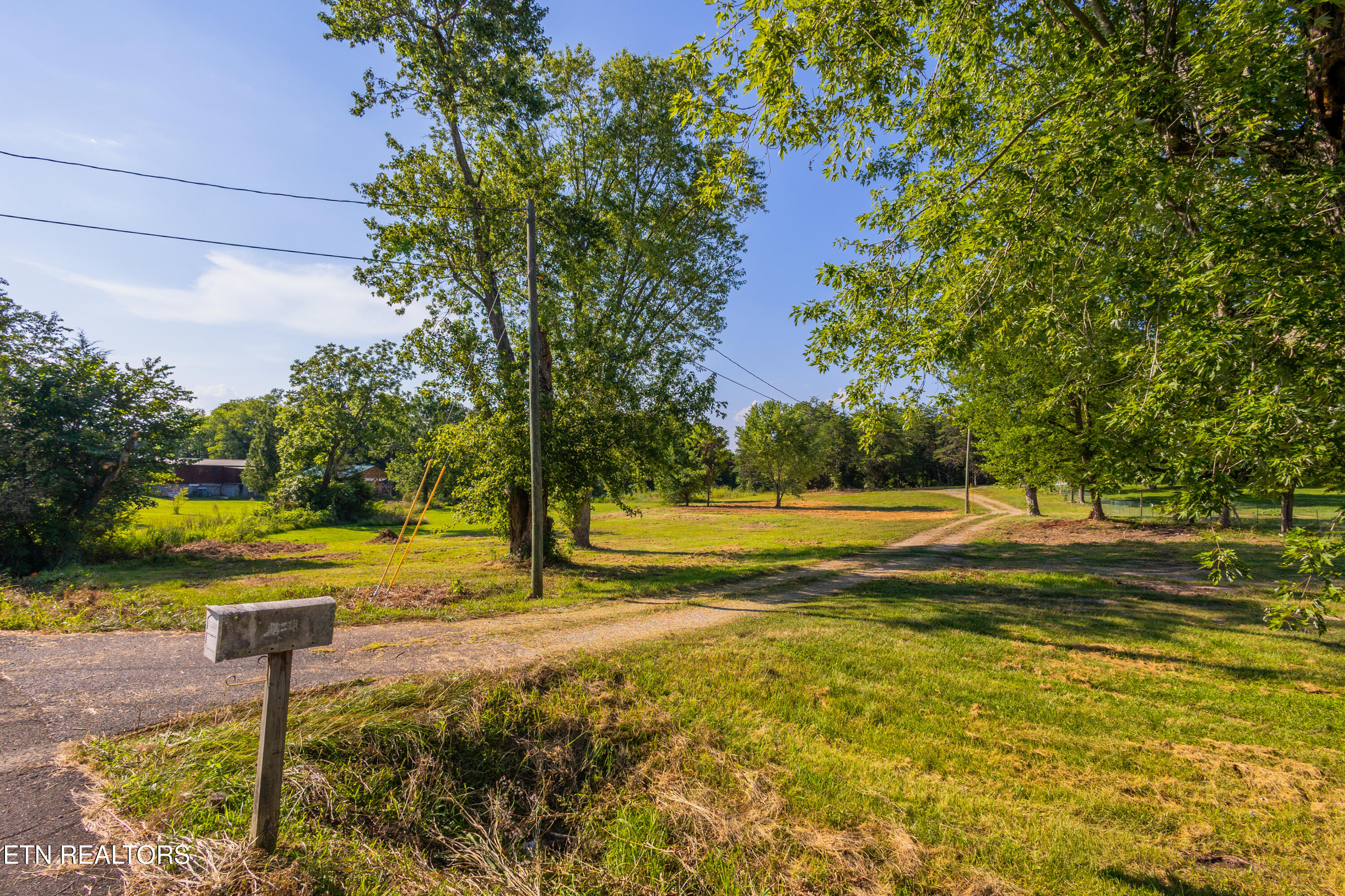 8705 N Ruggles Ferry Pike Property Photo