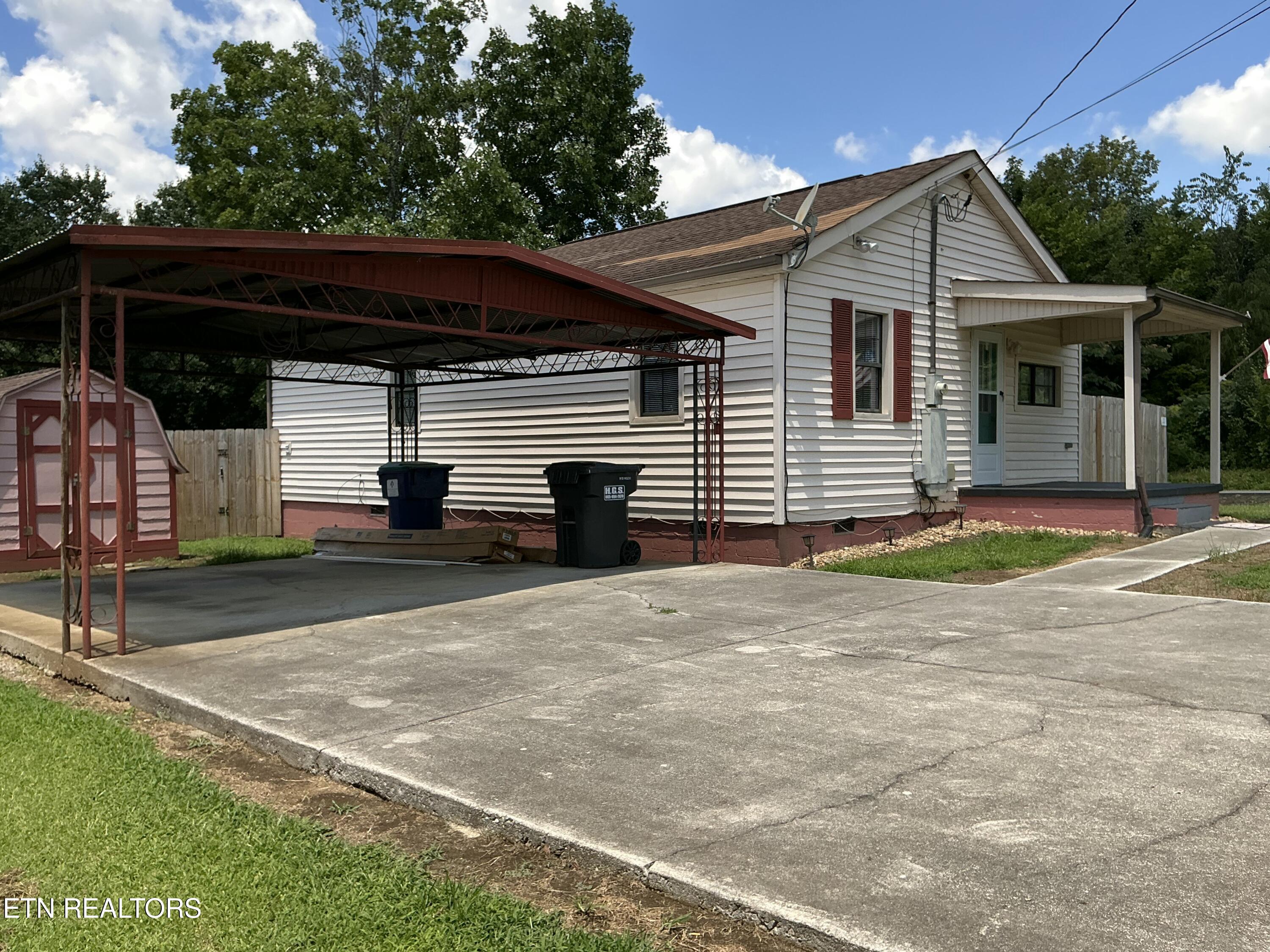 102 County Farm Road Property Photo 1