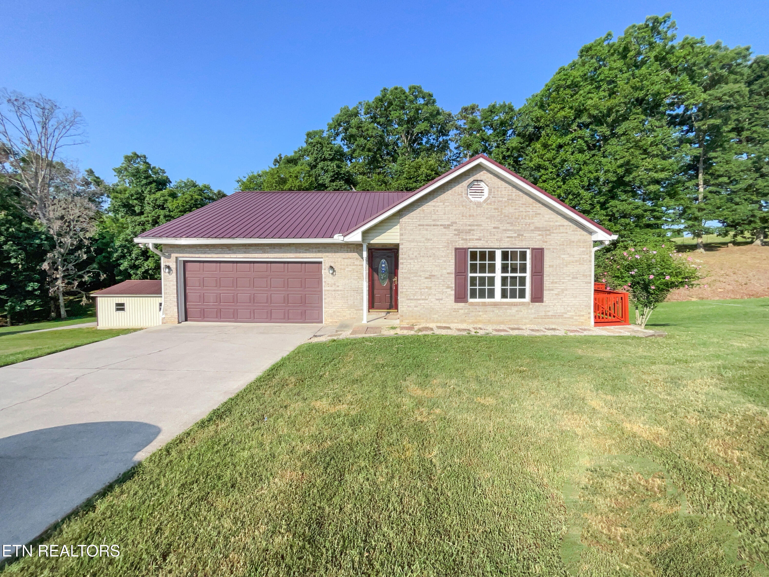 746 Whippoorwill Circle Property Photo 1