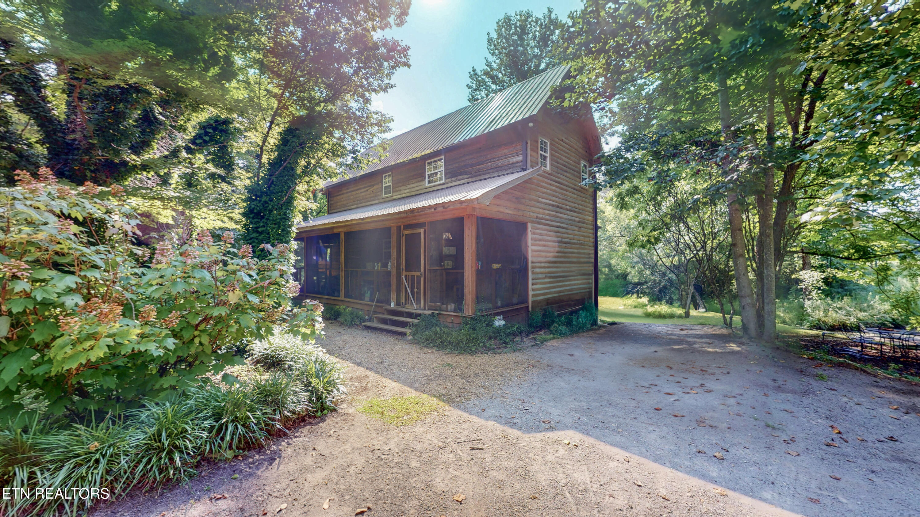 135 Brewer Rd Property Photo 1