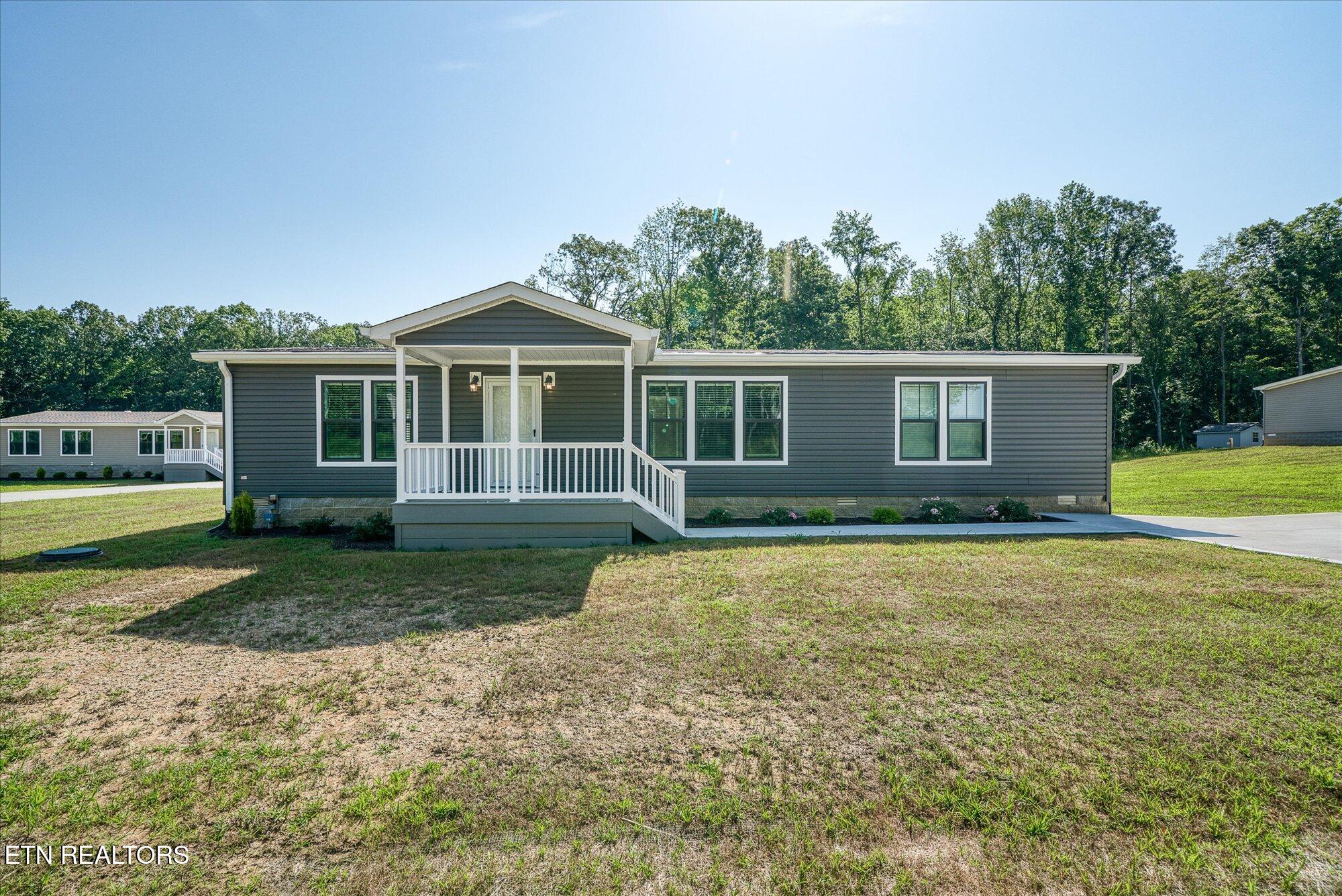 1760 Anna Maria Lane Property Photo 1