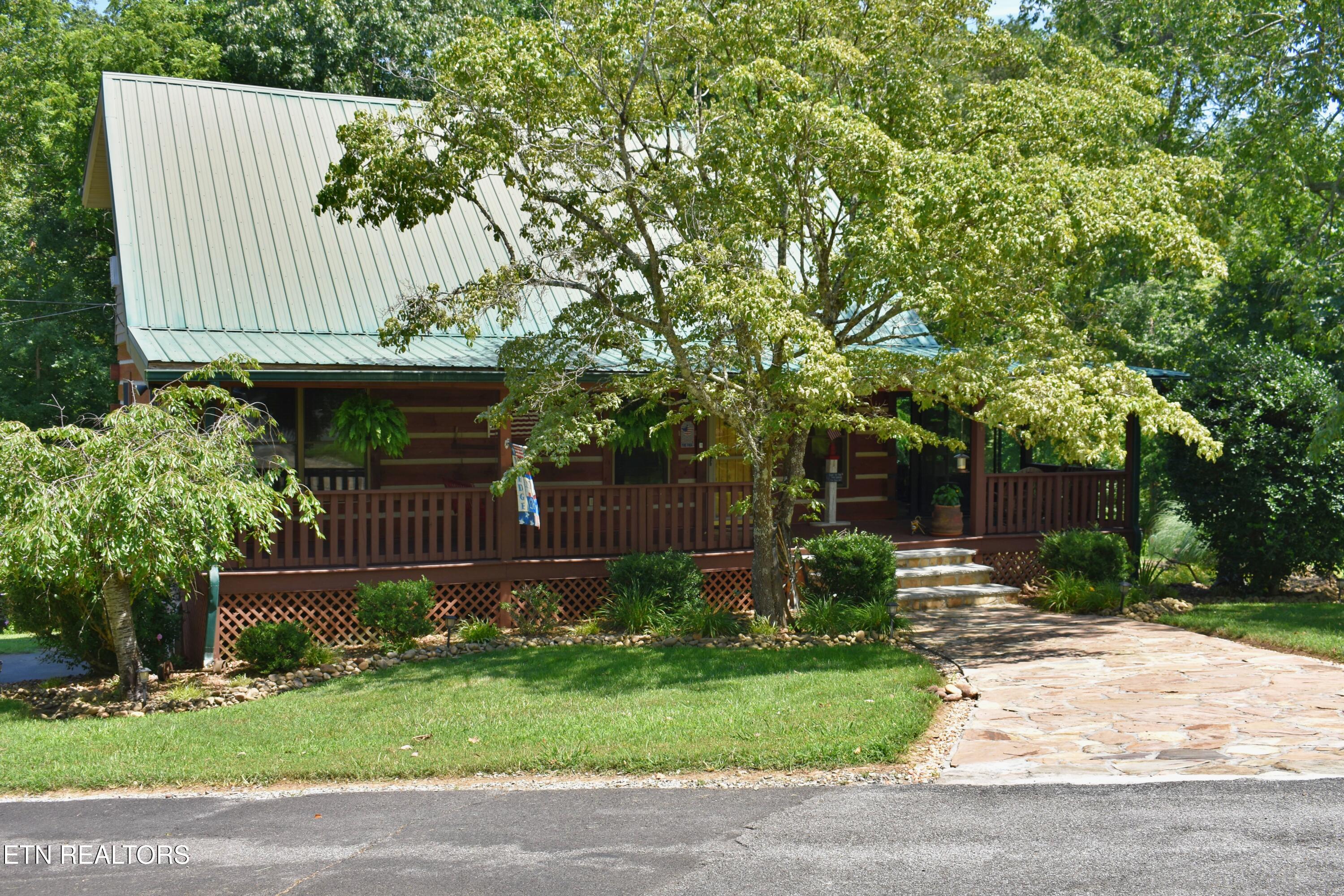 1150 Pin Hook Rd Property Photo 1