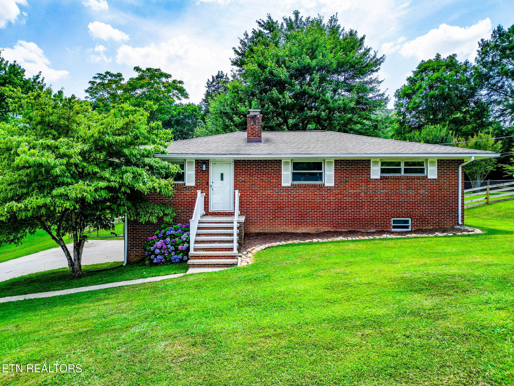 2509 Pulaski Rd Property Photo 1