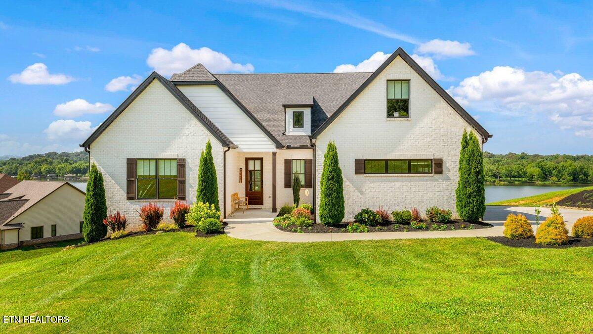 560 Silent River Lane Property Photo 1