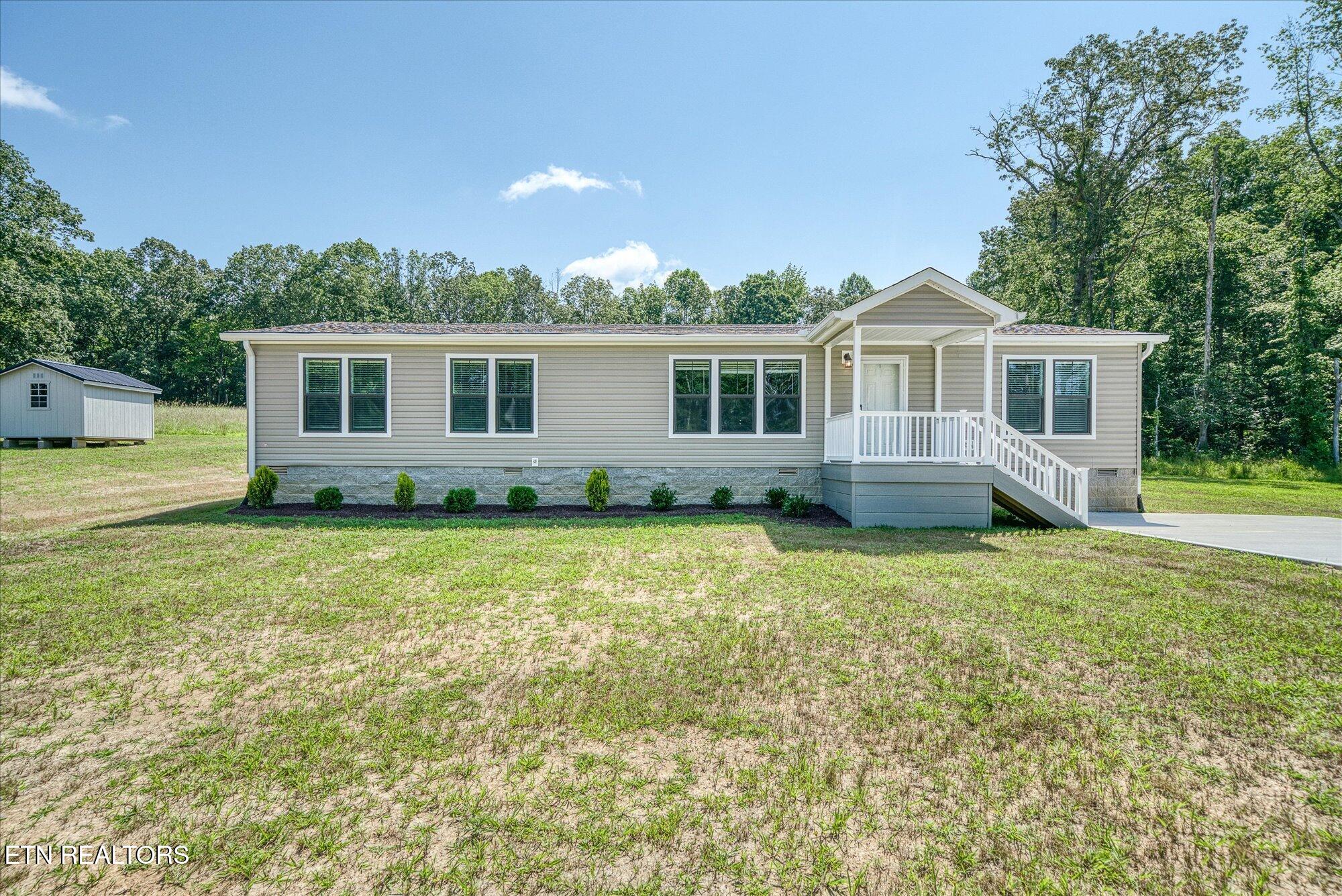 1740 Anna Maria Lane