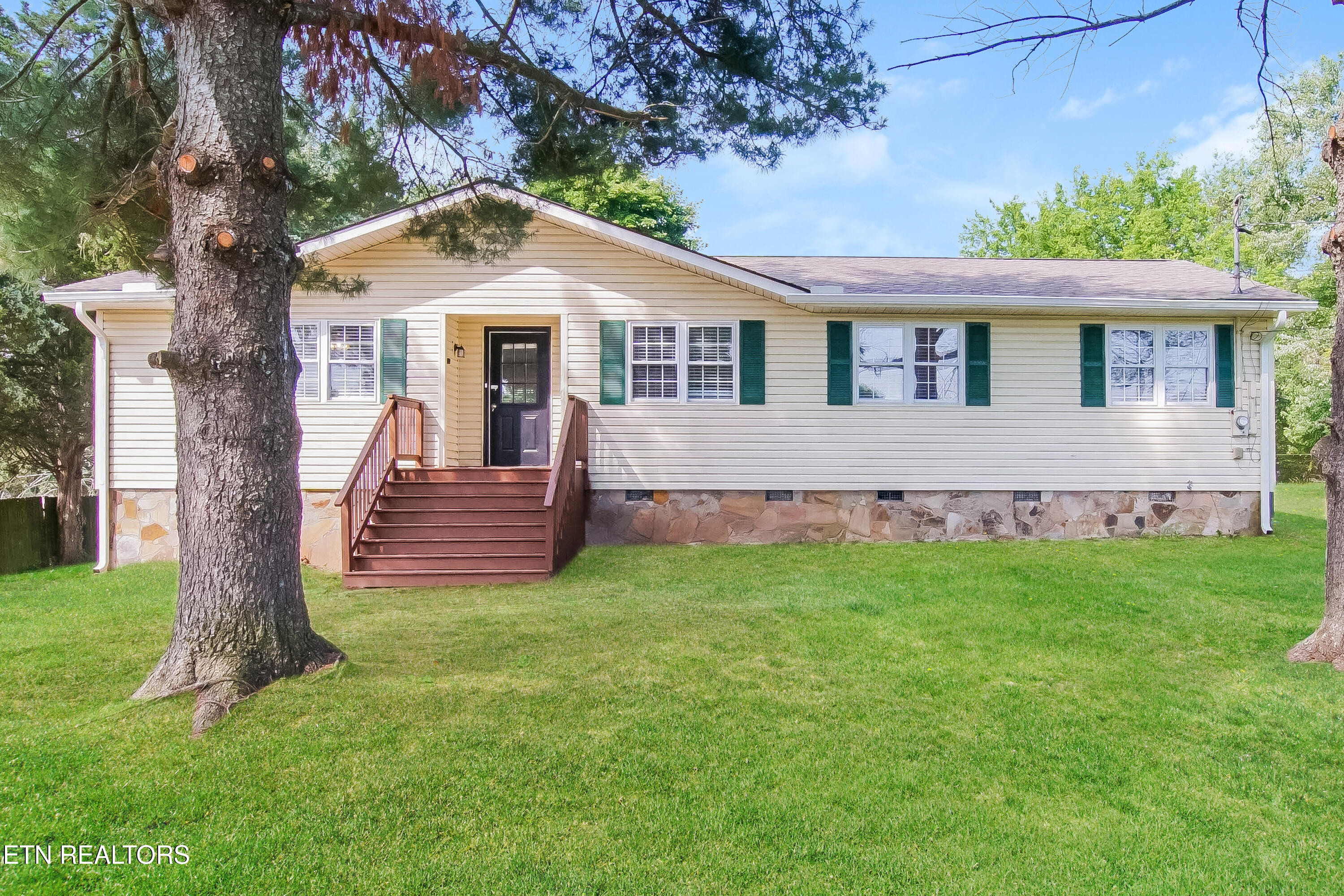 7441 Homestead Drive Property Photo 1