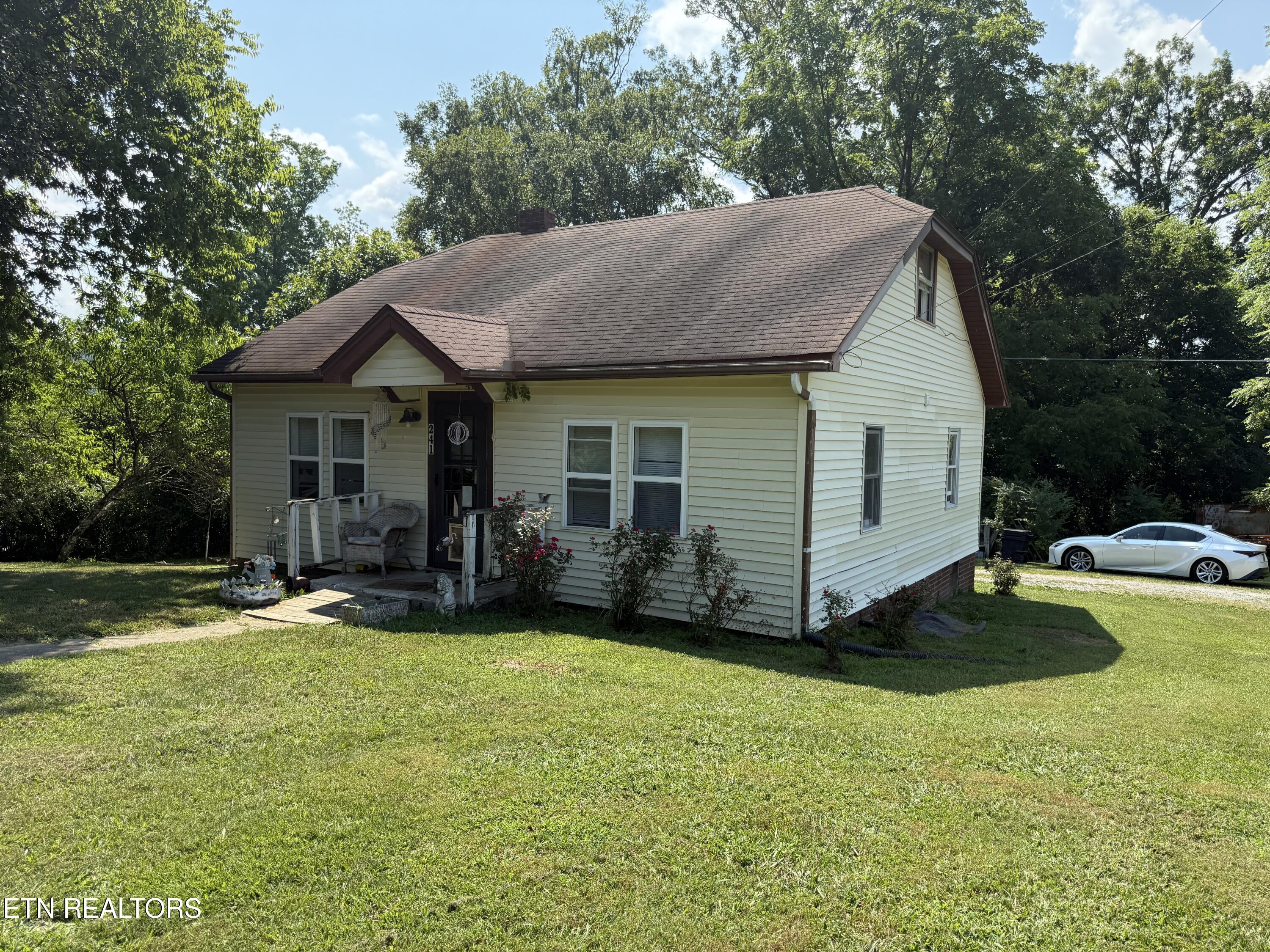 241 Bull Run Rd Property Photo 1
