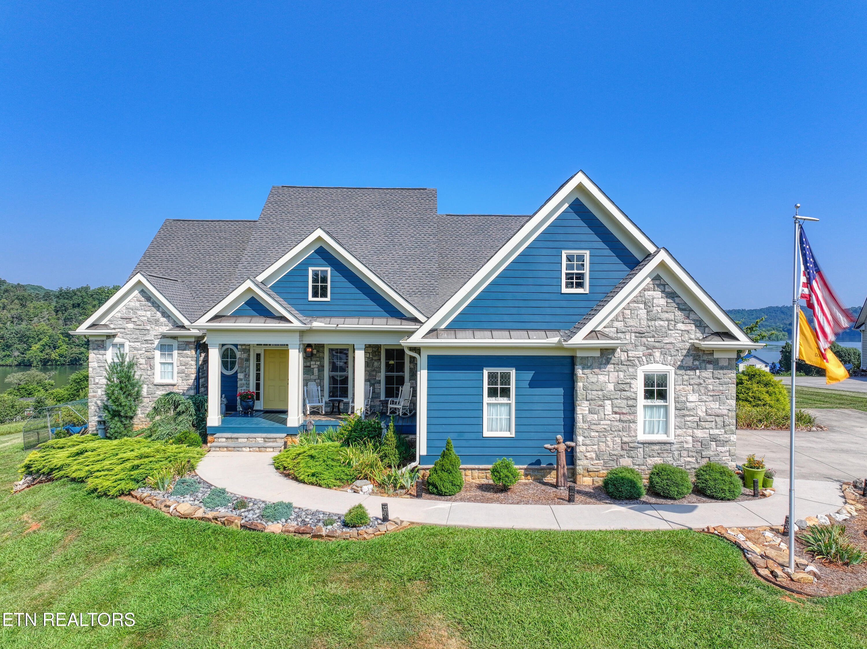 326 Marble Bluff Drive Property Photo 1