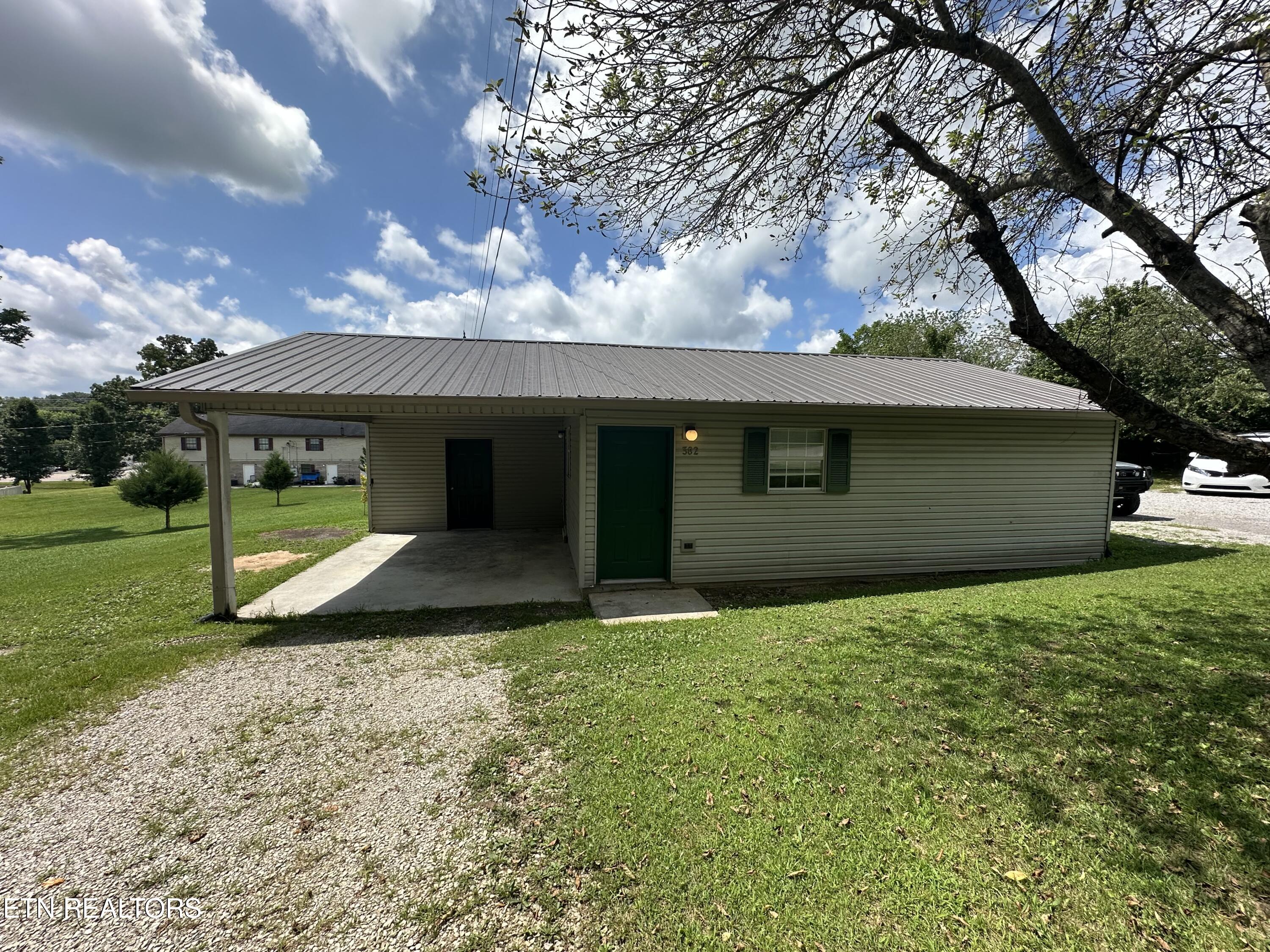 382 W Monticello Pike Property Photo 1