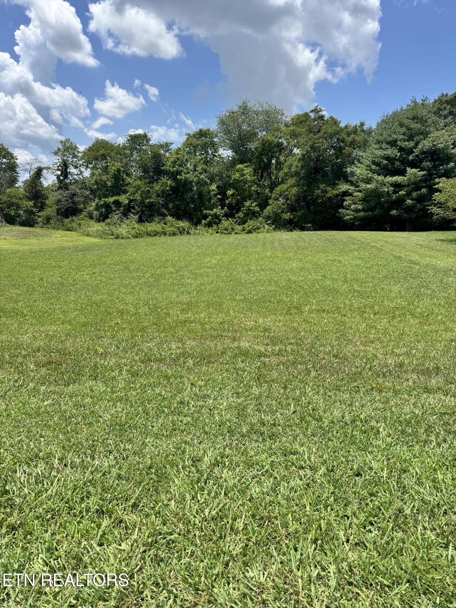 Magnolia Way Property Photo 1