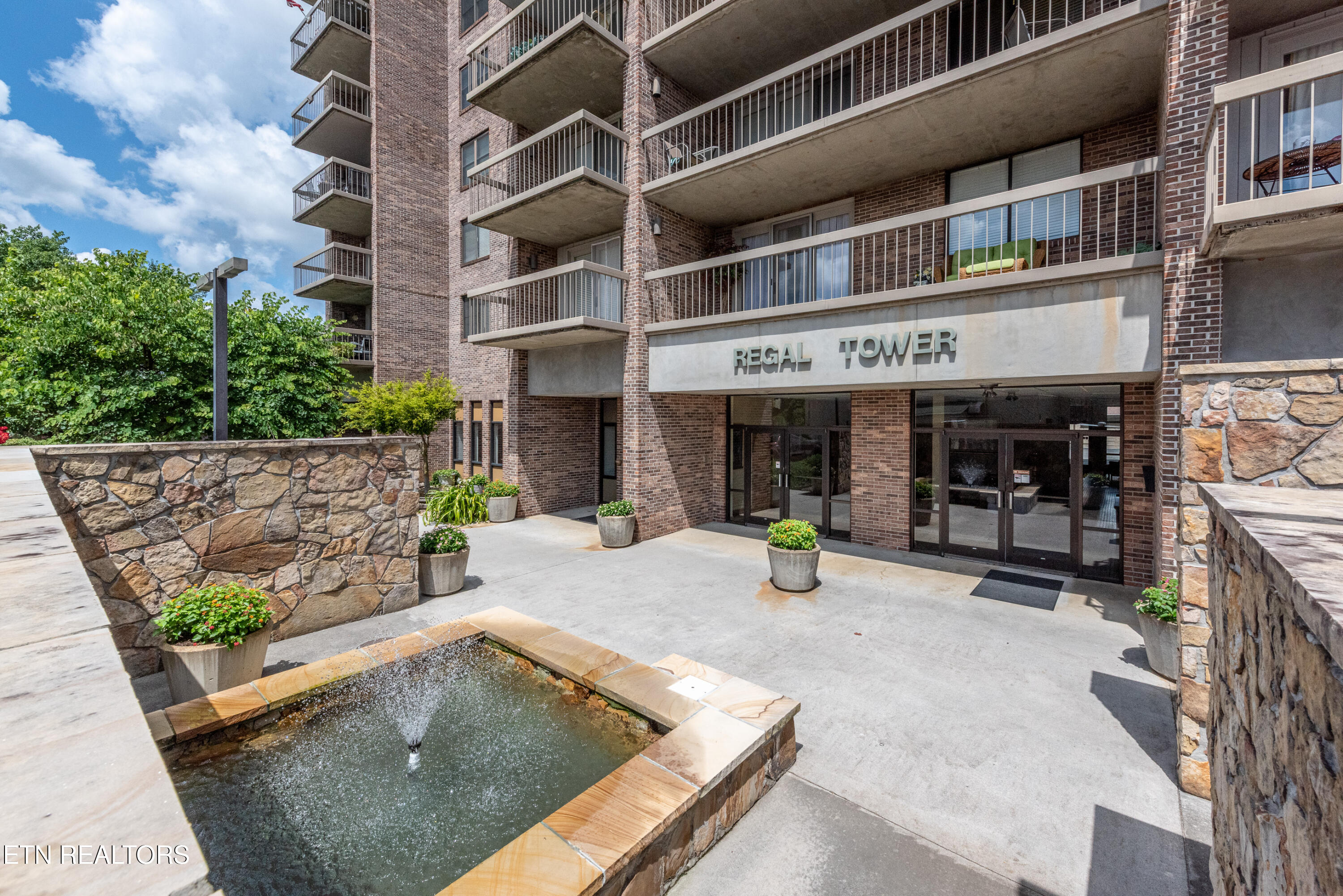 607 Regal Tower Property Photo 1
