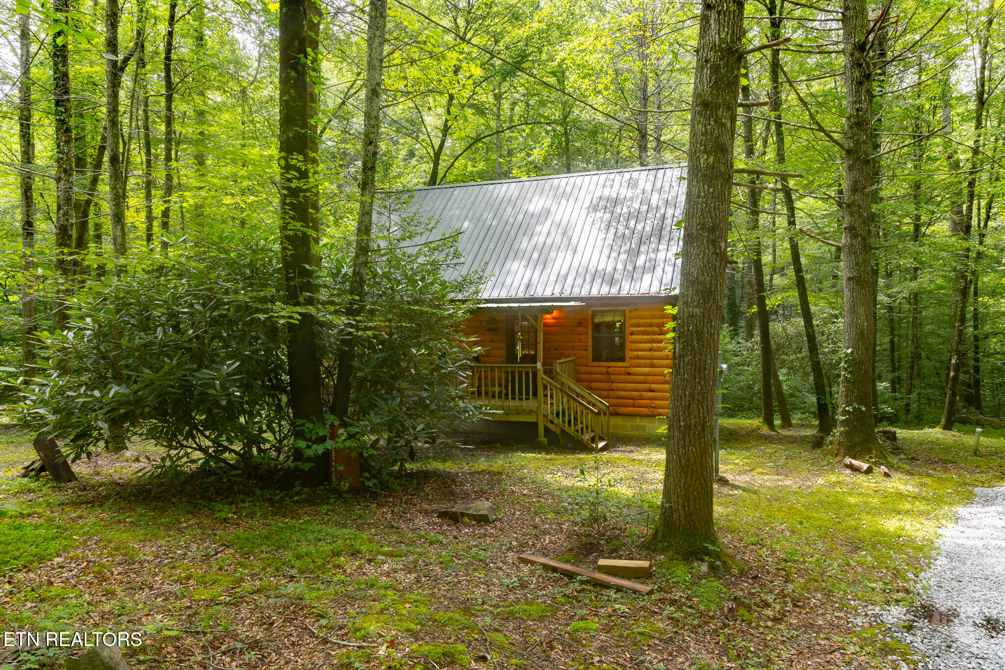 861 Windy Hill Way Property Photo 1