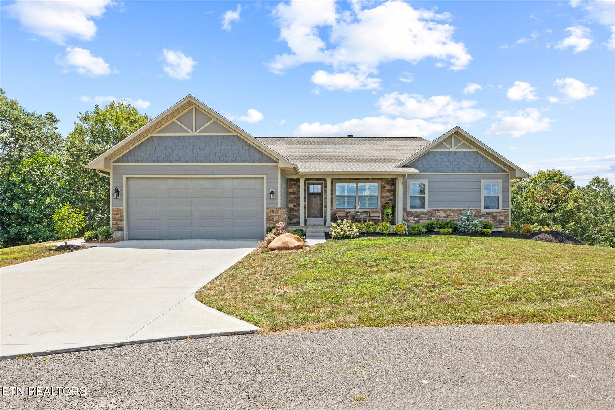 1721 Holly Bend Drive Property Photo 1