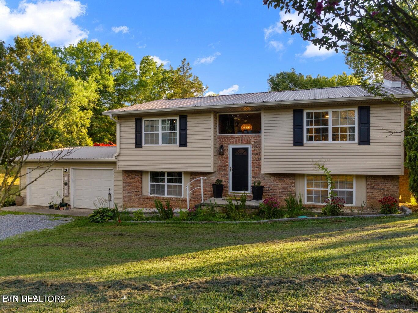 122 Glenwood Ave Property Photo 1