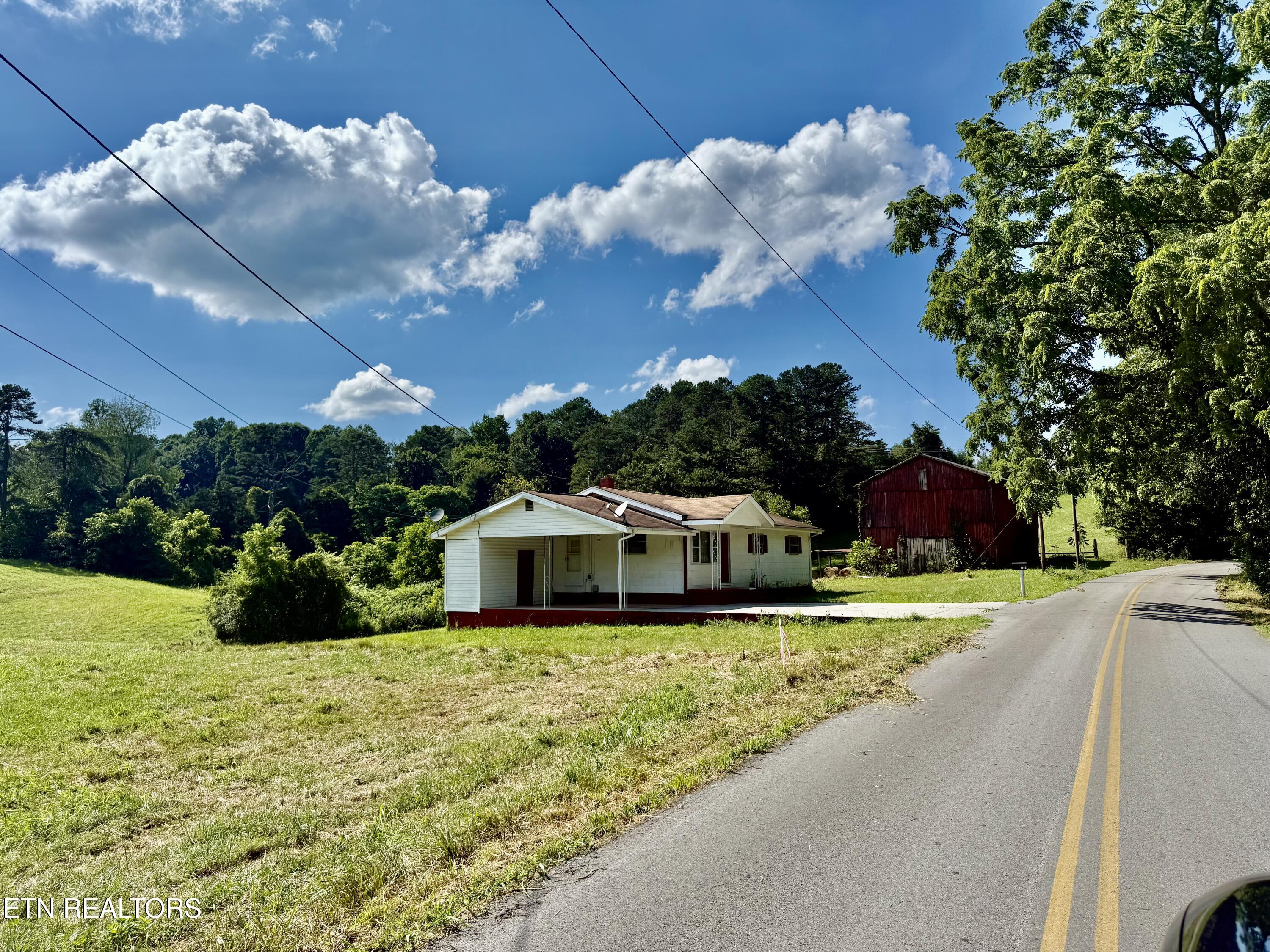 1087 Harmon Rd Property Photo 1
