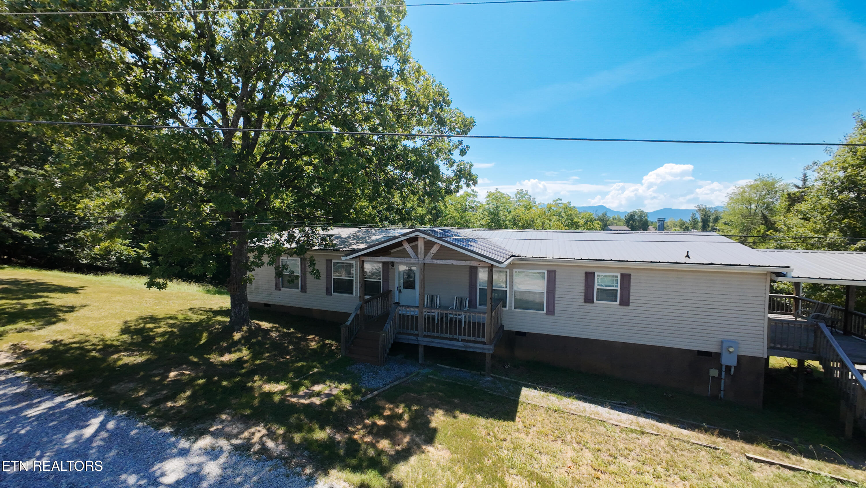 1366 Paradise Lane Property Photo 1