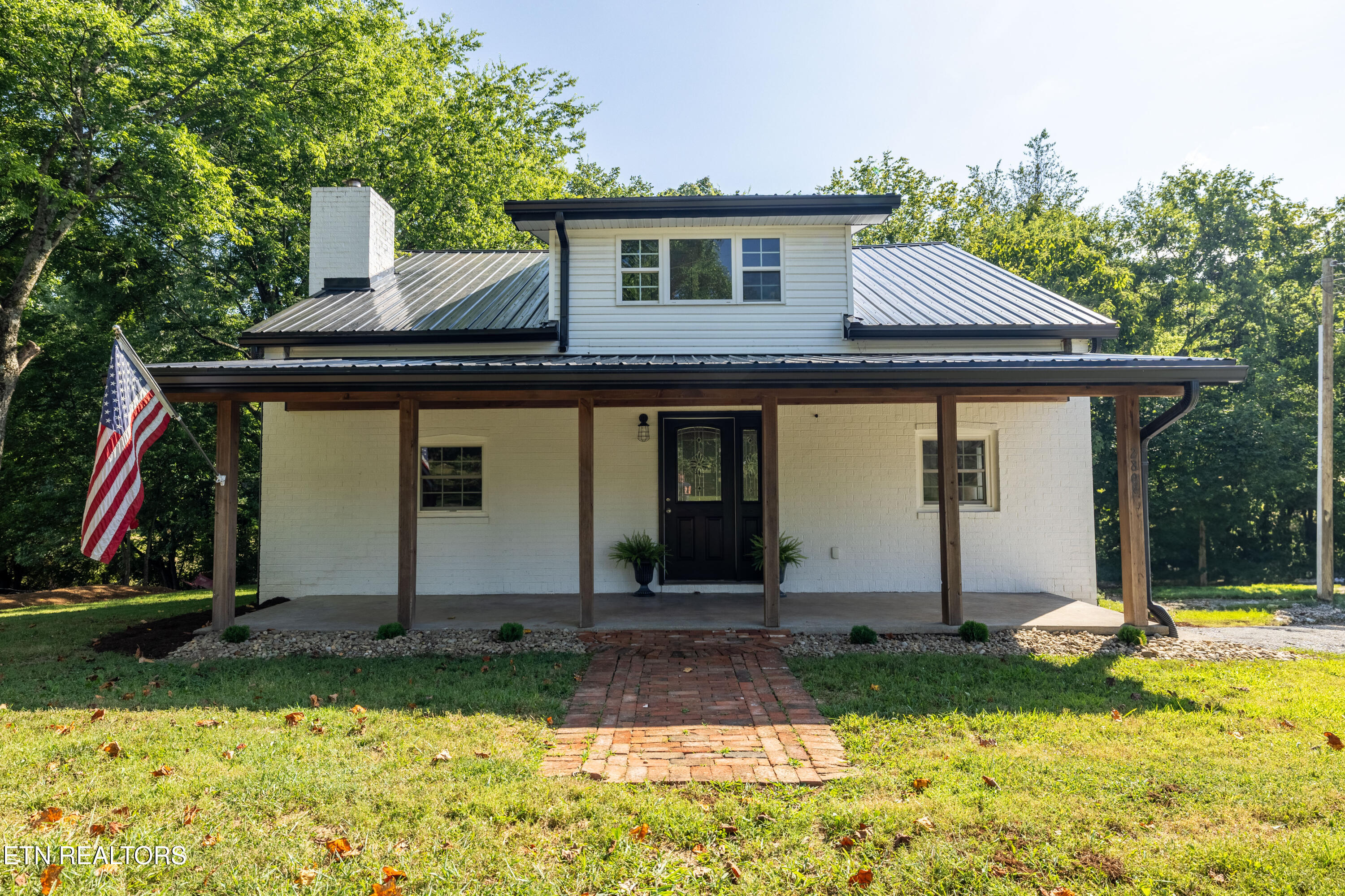2805 Mint Rd Property Photo 1