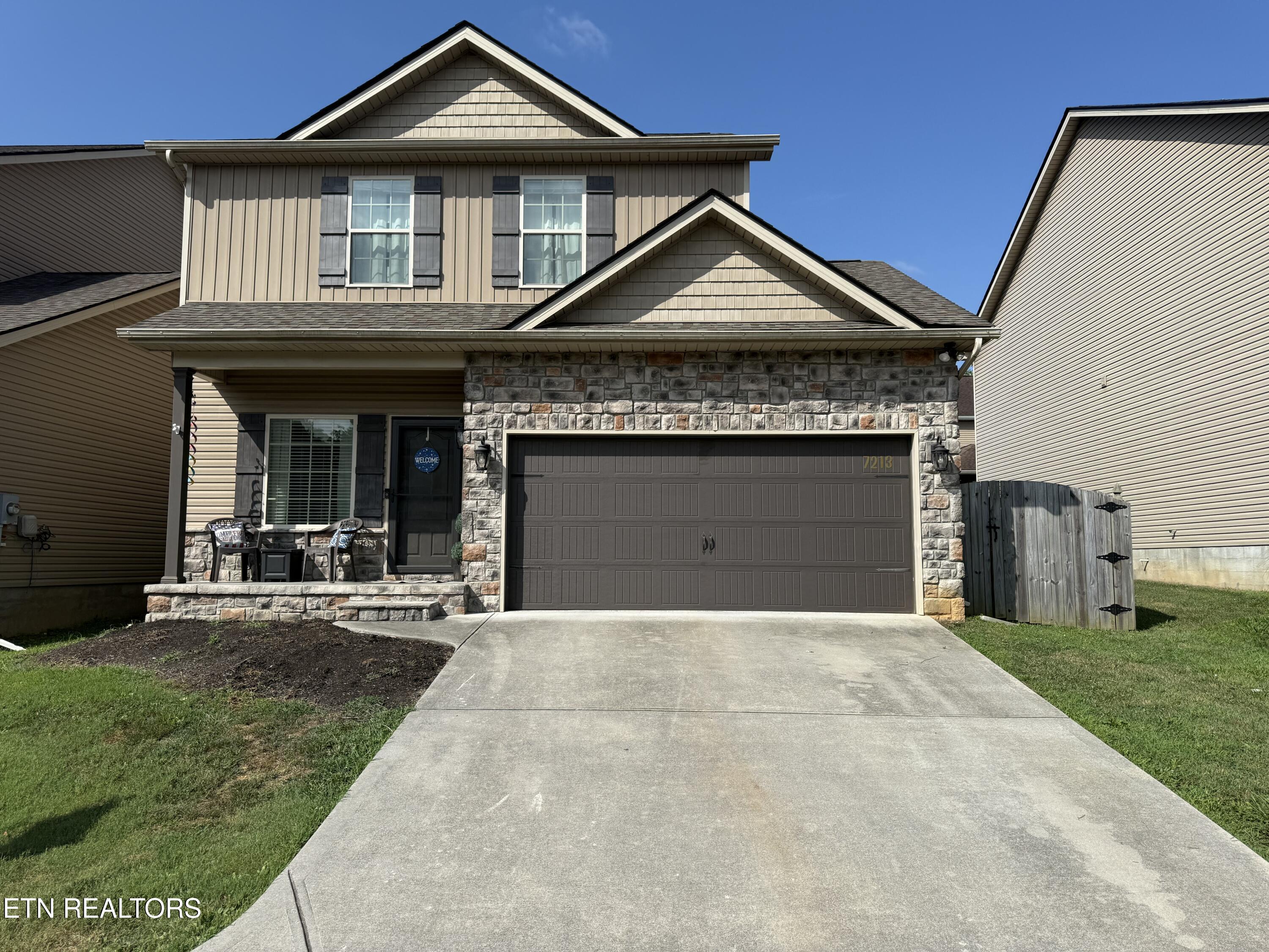 7213 Deer Springs Way Property Photo 1