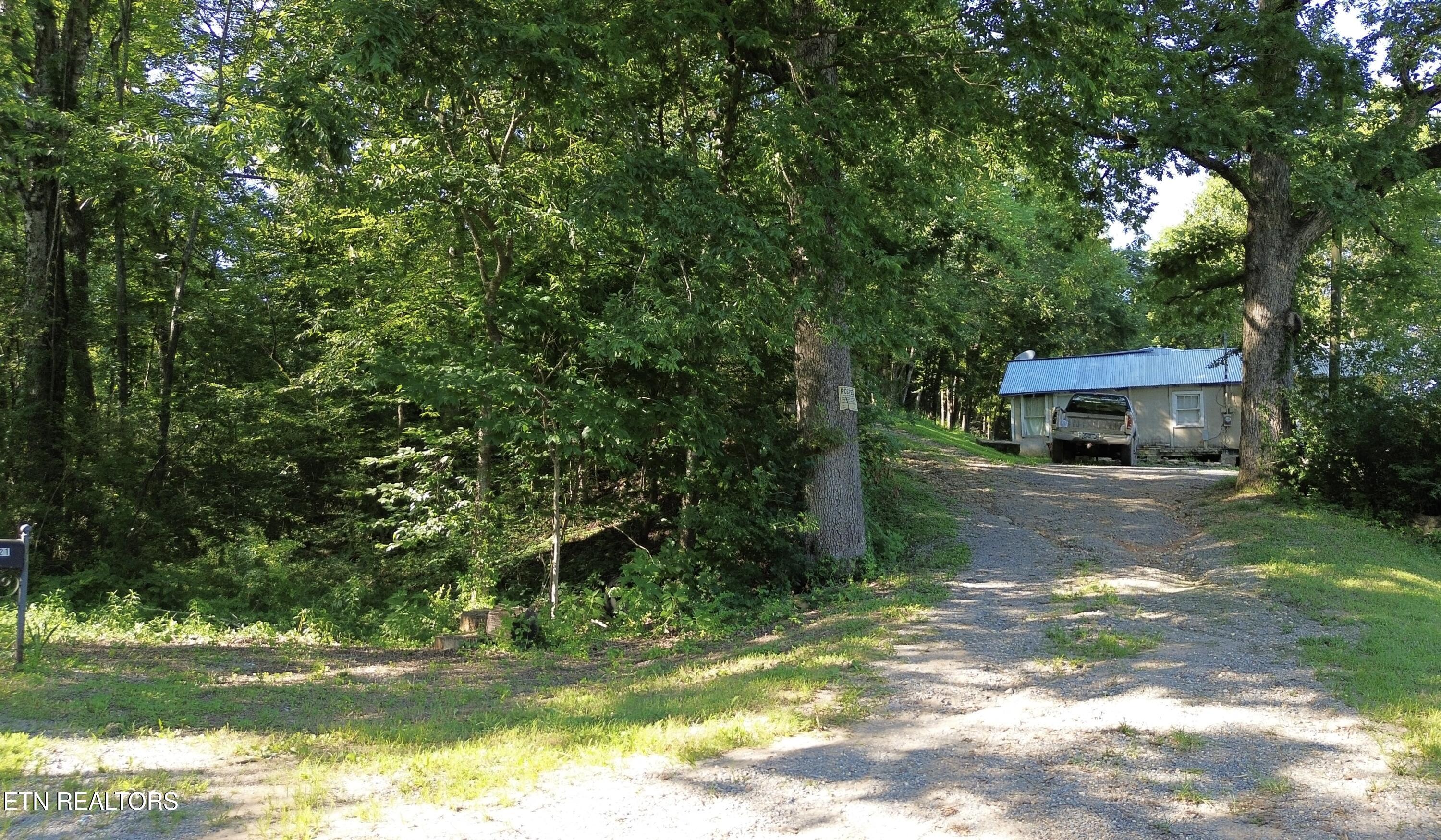 2421 Lower Cove Loop Property Photo 1