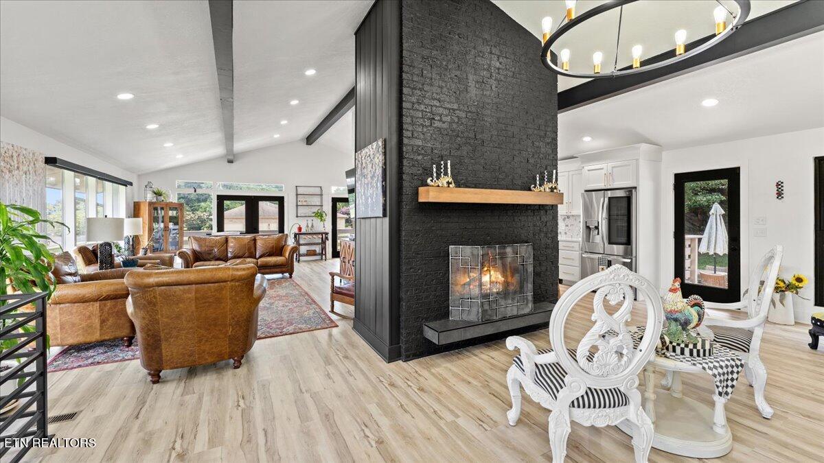 813 N Cedar Bluff Rd Property Photo 14