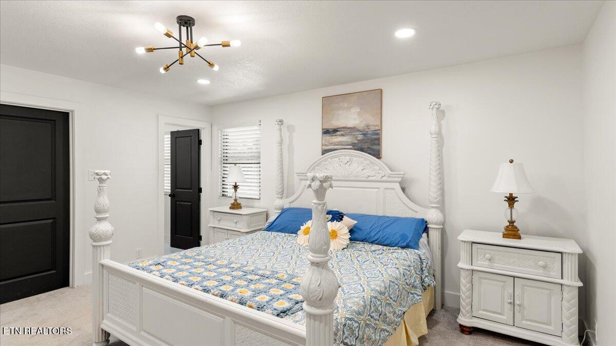 813 N Cedar Bluff Rd Property Photo 18