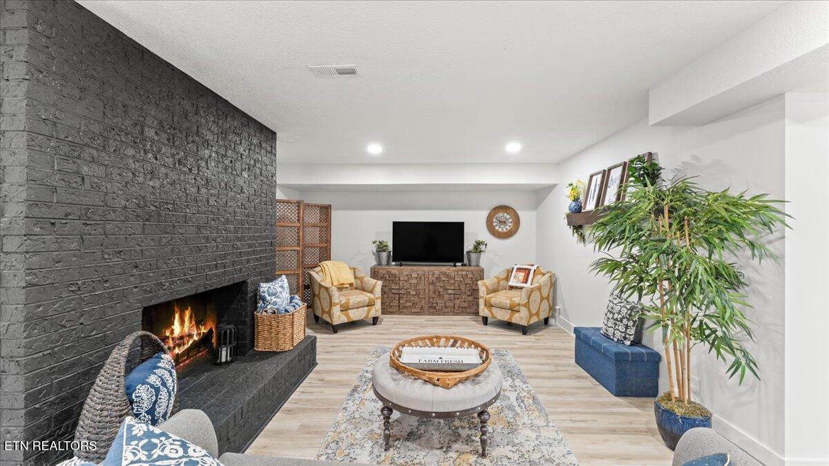 813 N Cedar Bluff Rd Property Photo 27