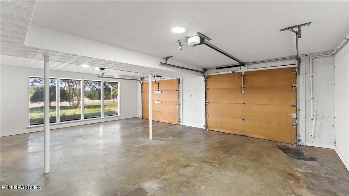 813 N Cedar Bluff Rd Property Photo 35