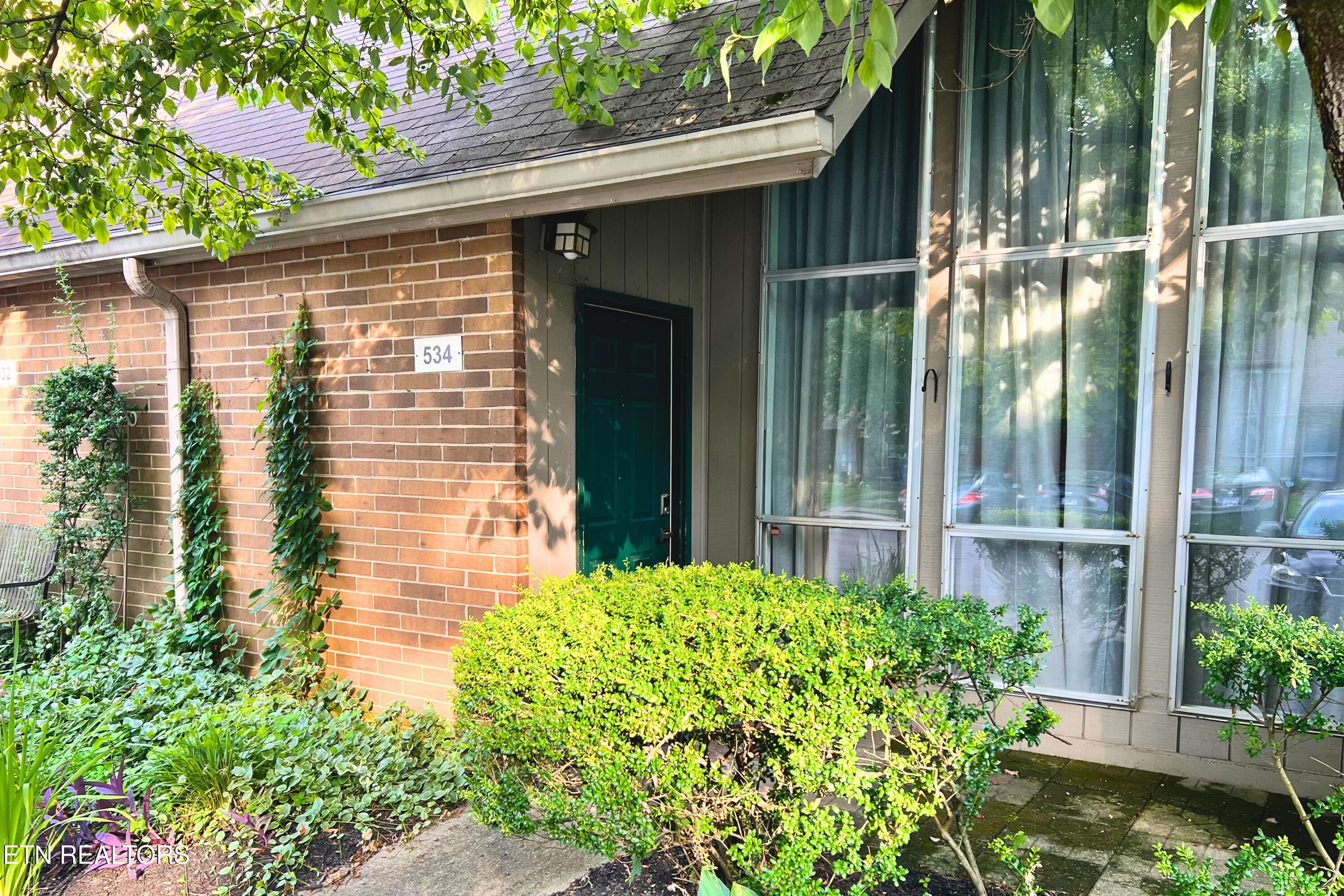 534 Canberra Drive Property Photo 1