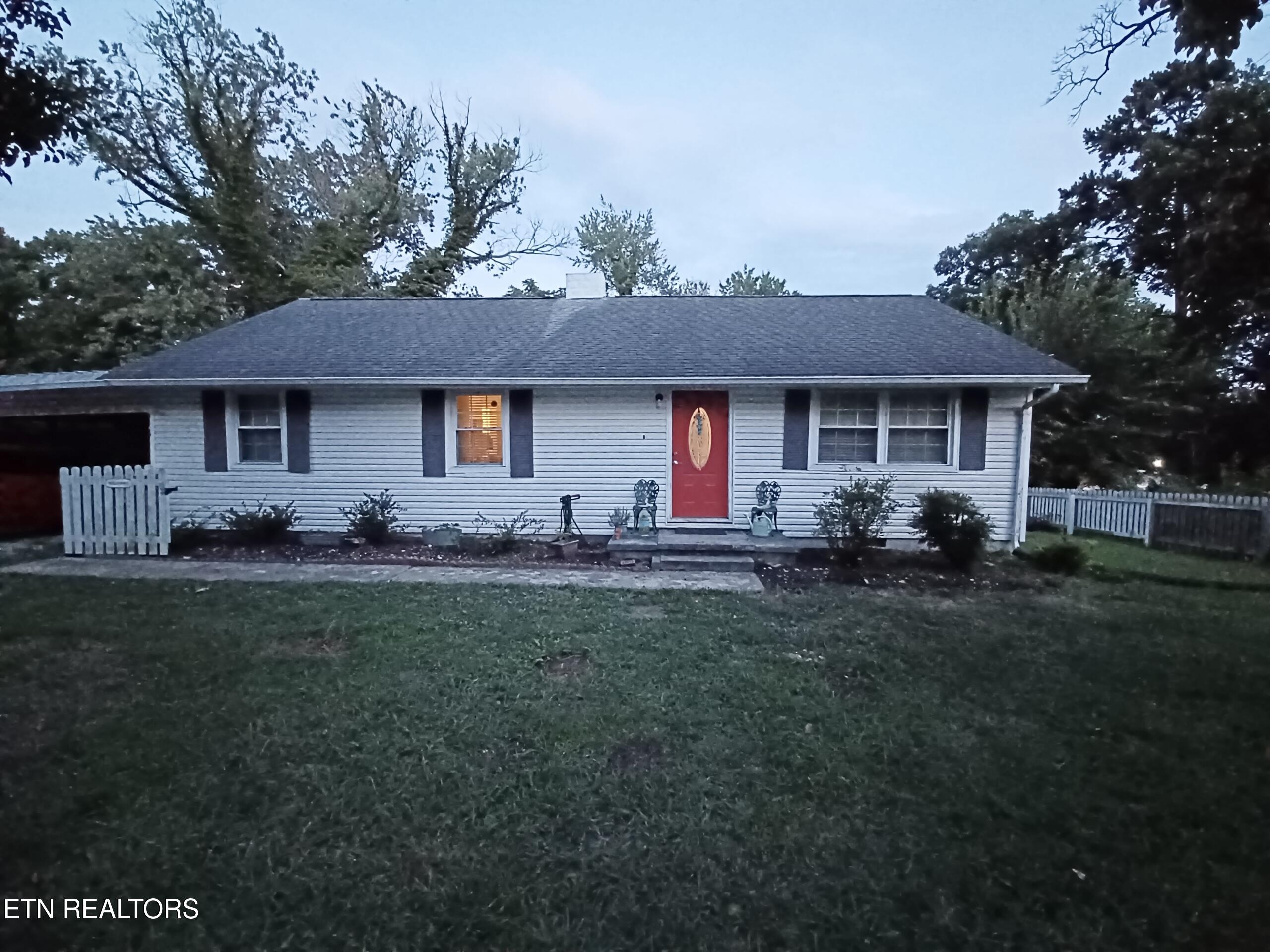 3500 Ne Kenilworth Lane Property Photo 2