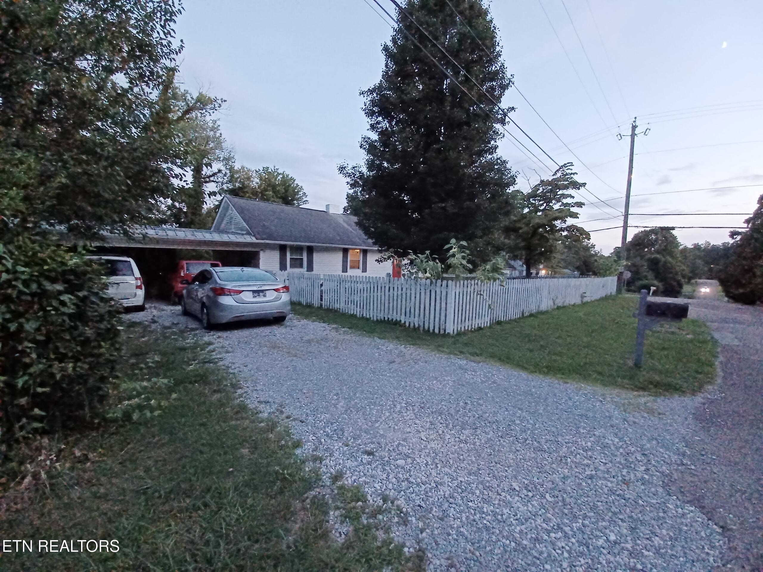 3500 Ne Kenilworth Lane Property Photo 3