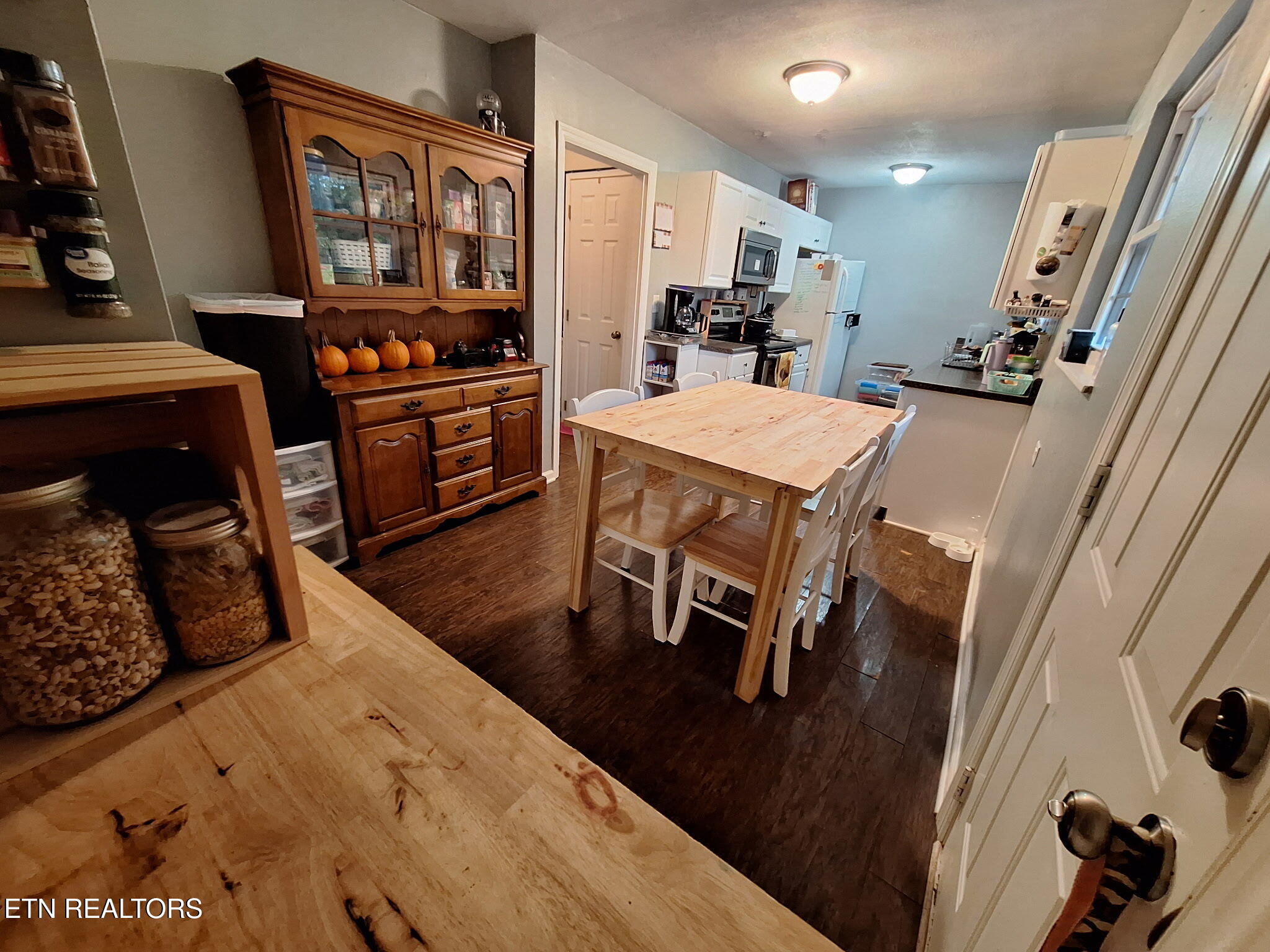 3500 Ne Kenilworth Lane Property Photo 7