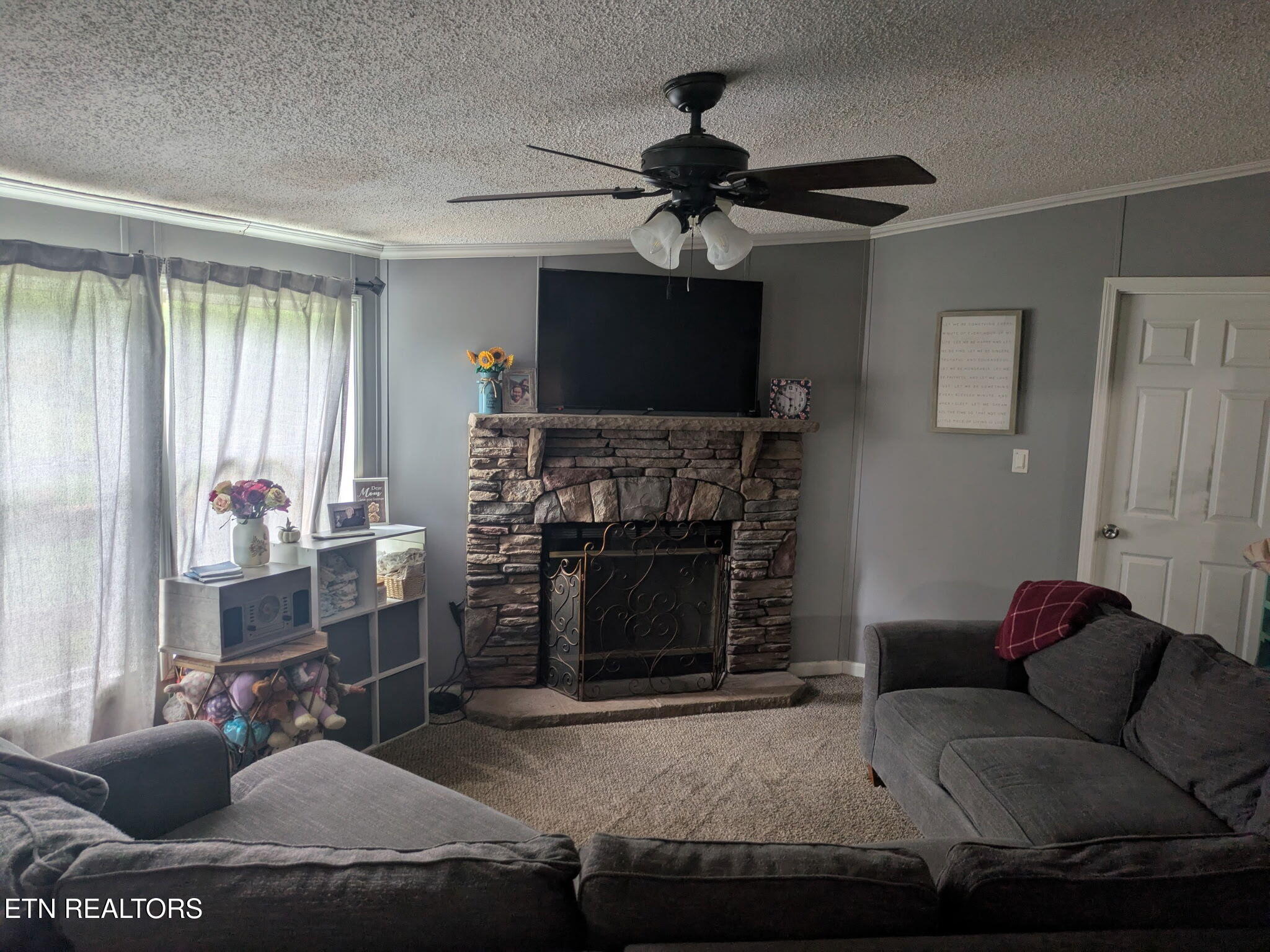 7038 Nw Seaver Drive Property Photo 2