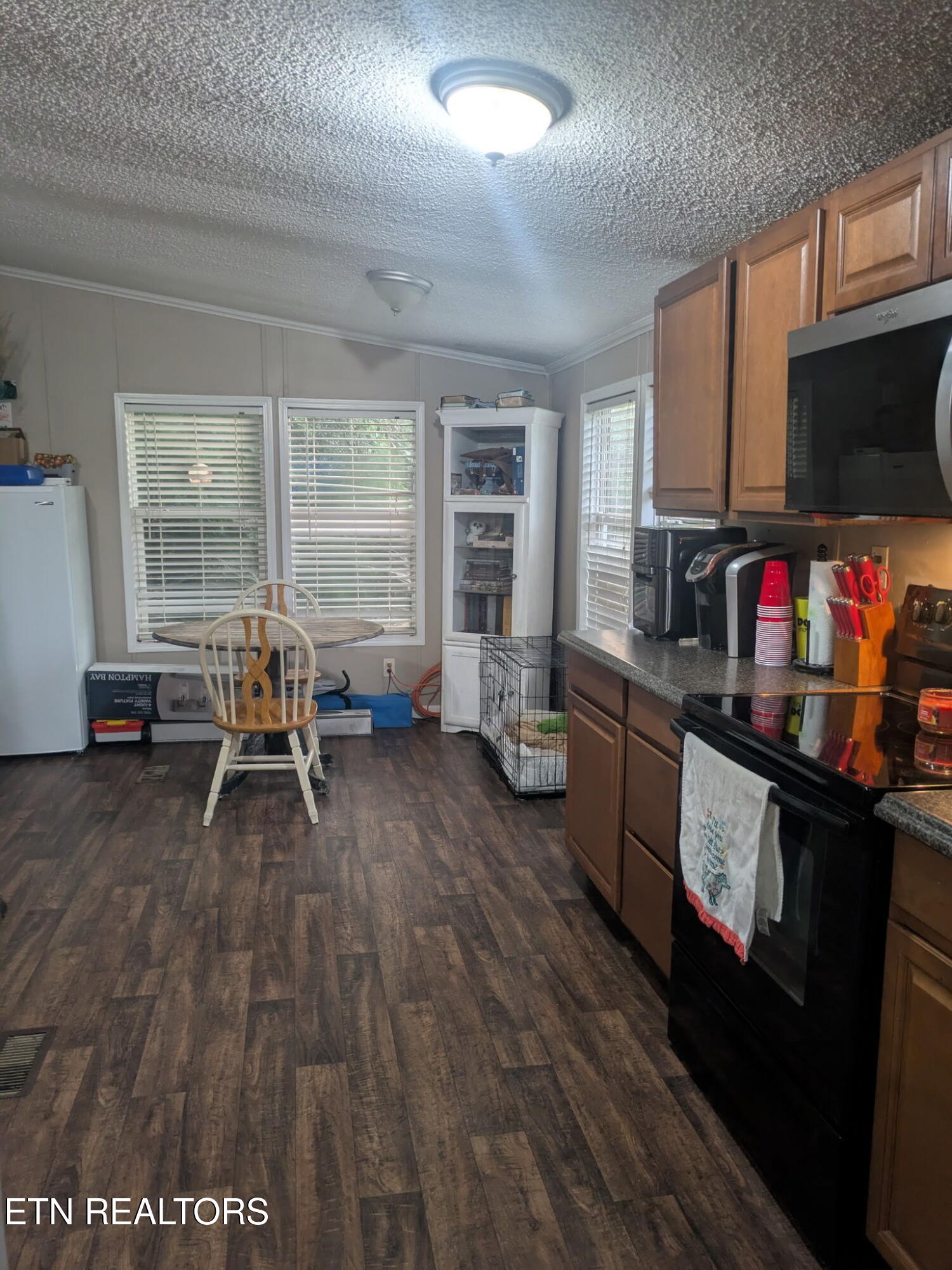 7038 Nw Seaver Drive Property Photo 8