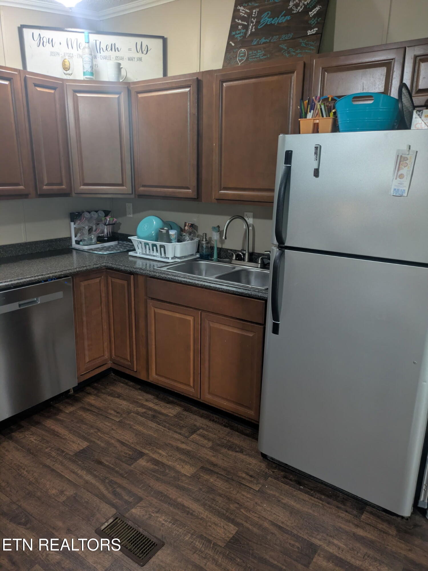 7038 Nw Seaver Drive Property Photo 9