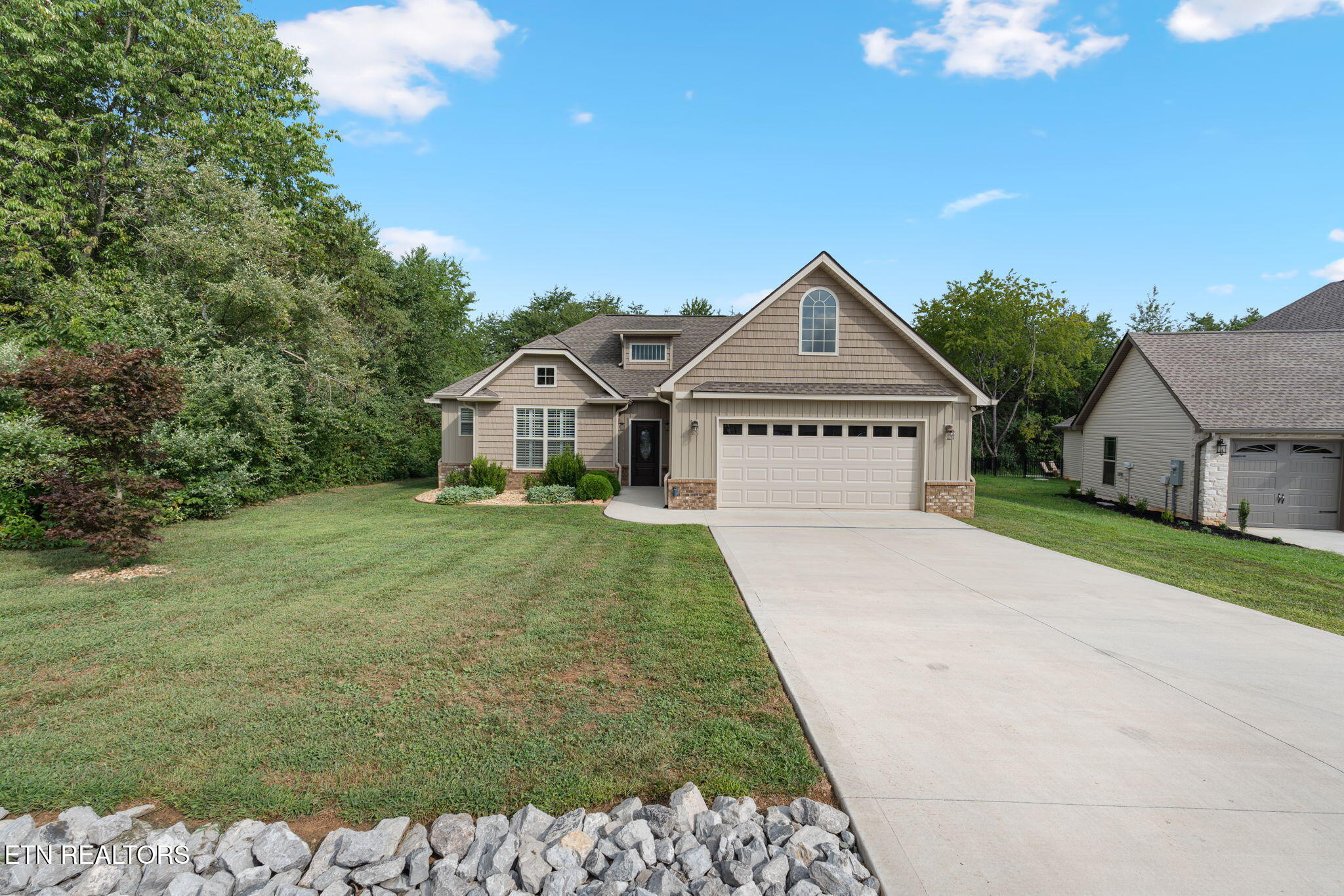 129 Ogana Way Property Photo 1