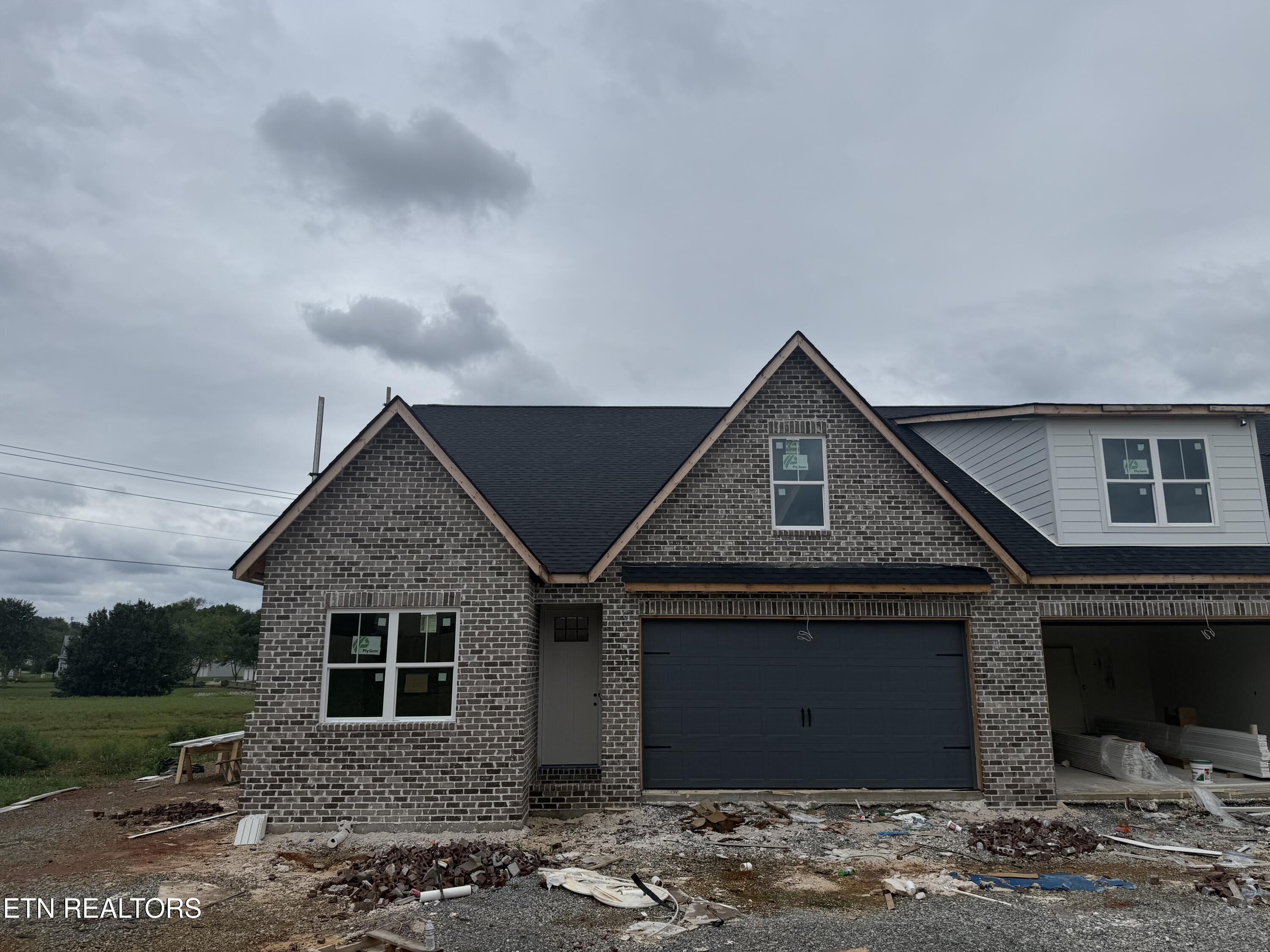 180 River Park Lane Property Photo 1